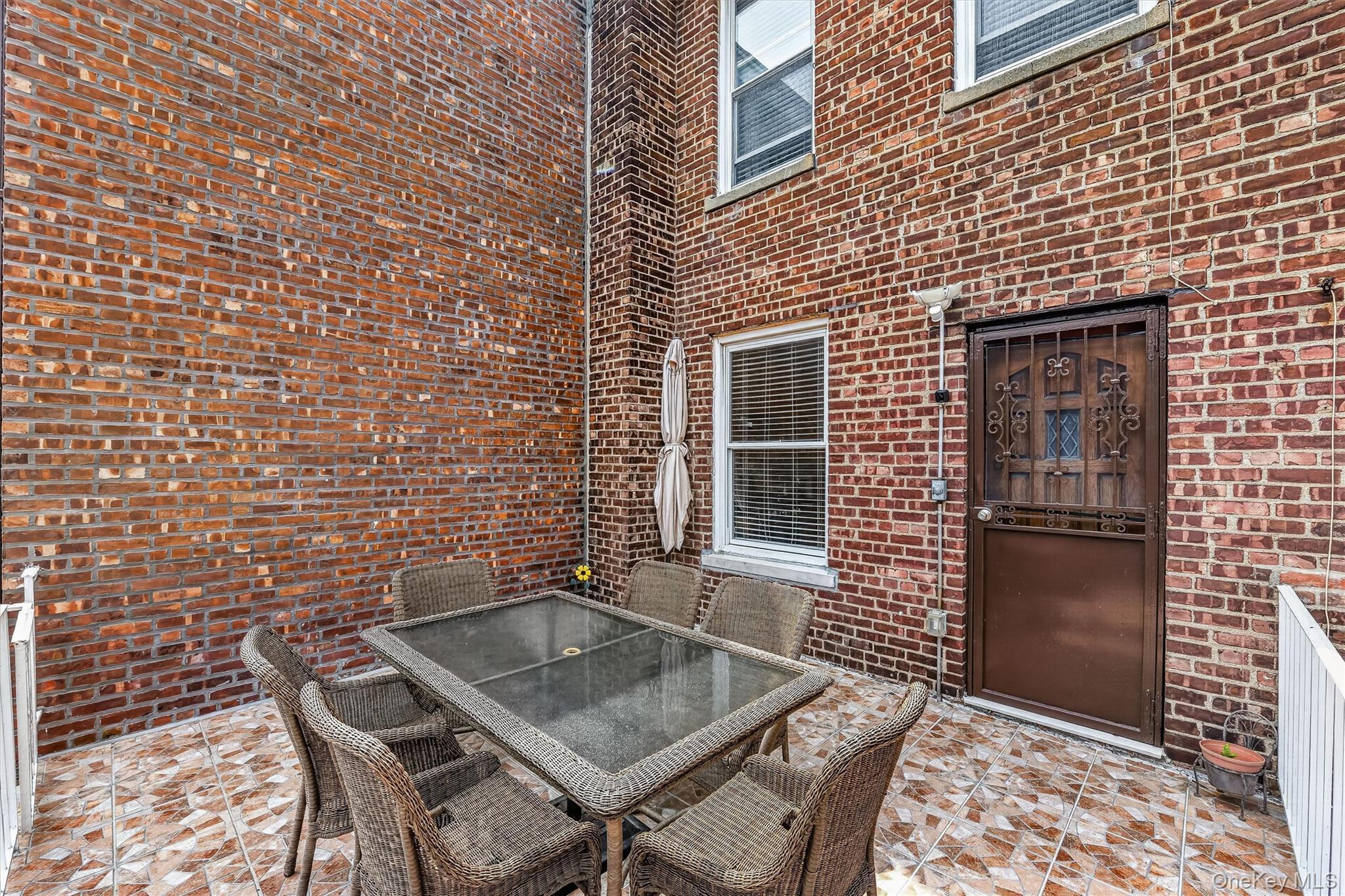 Single Family Holland Avenue  Bronx, NY 10467, MLS-1034028-44