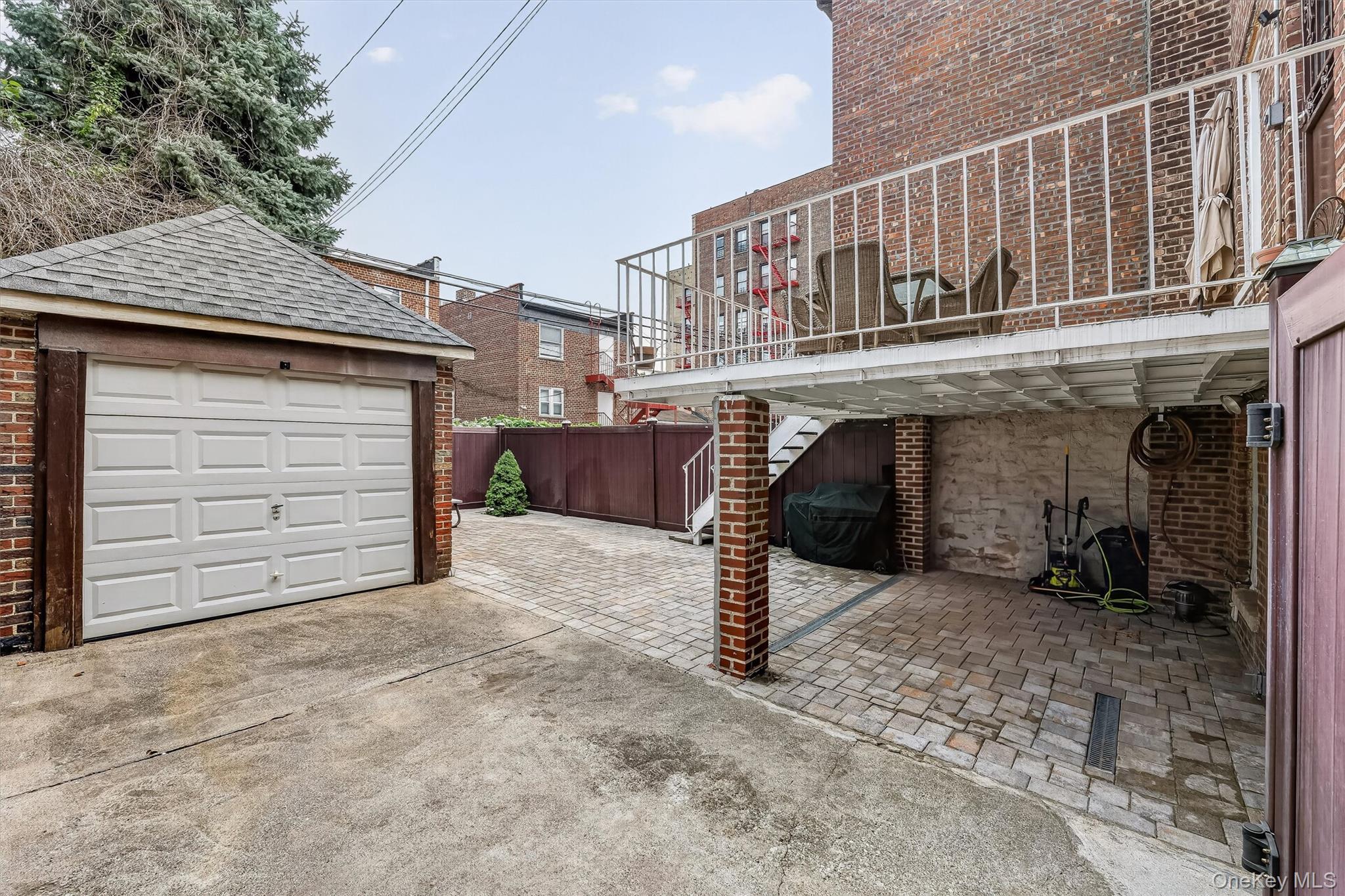 Single Family Holland Avenue  Bronx, NY 10467, MLS-1034028-46