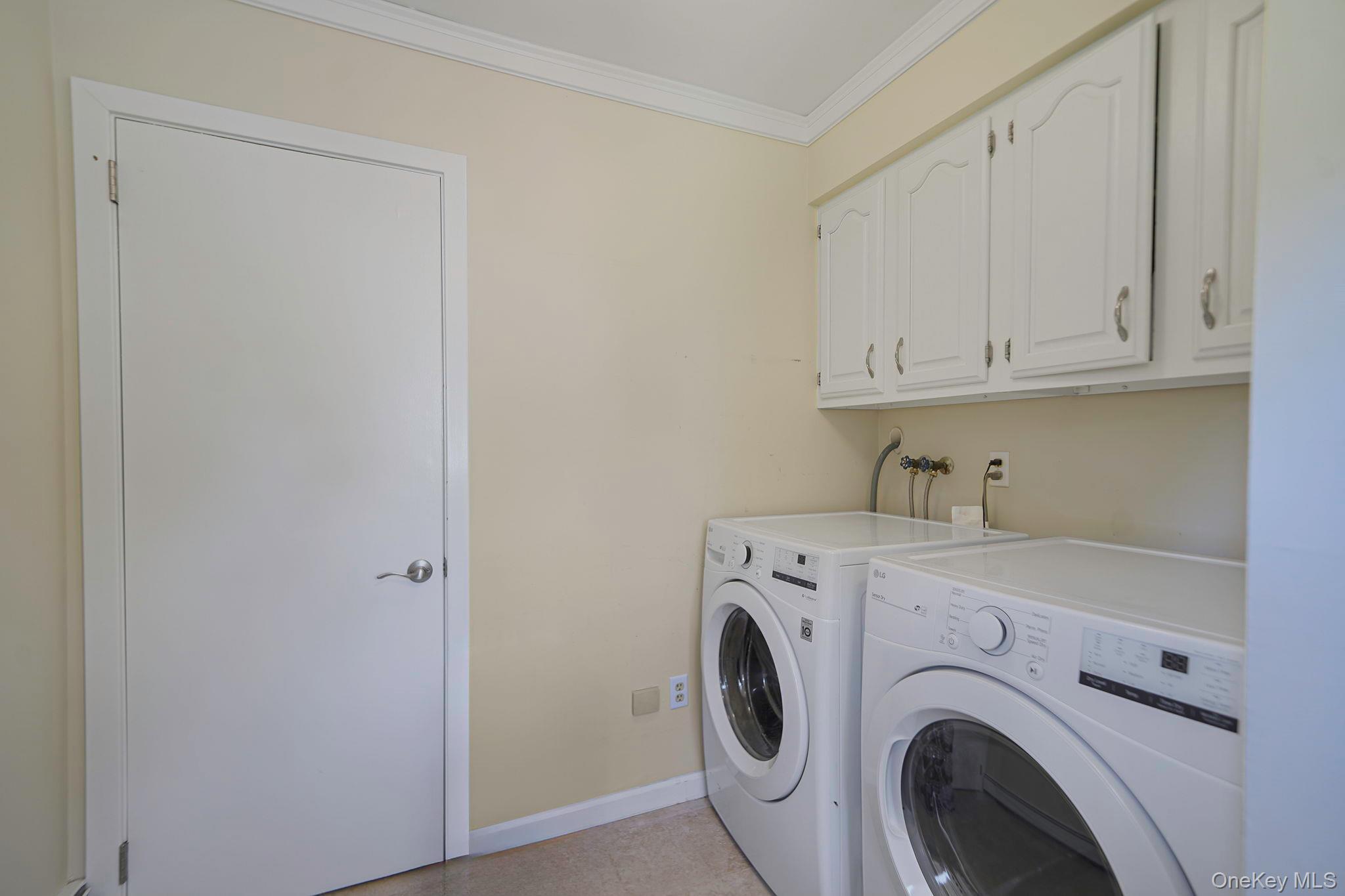 Single Family Seacove Lane  Suffolk County, NY 11901, MLS-1034035-20