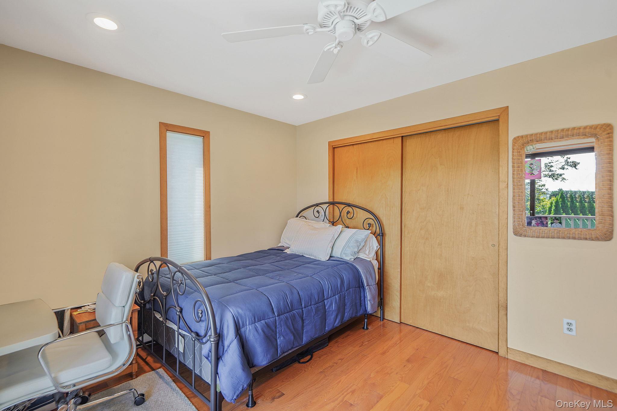 Single Family Seacove Lane  Suffolk County, NY 11901, MLS-1034035-26