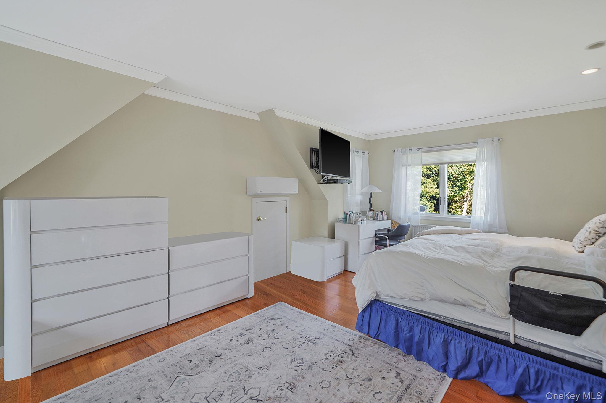 Single Family Seacove Lane  Suffolk County, NY 11901, MLS-1034035-31