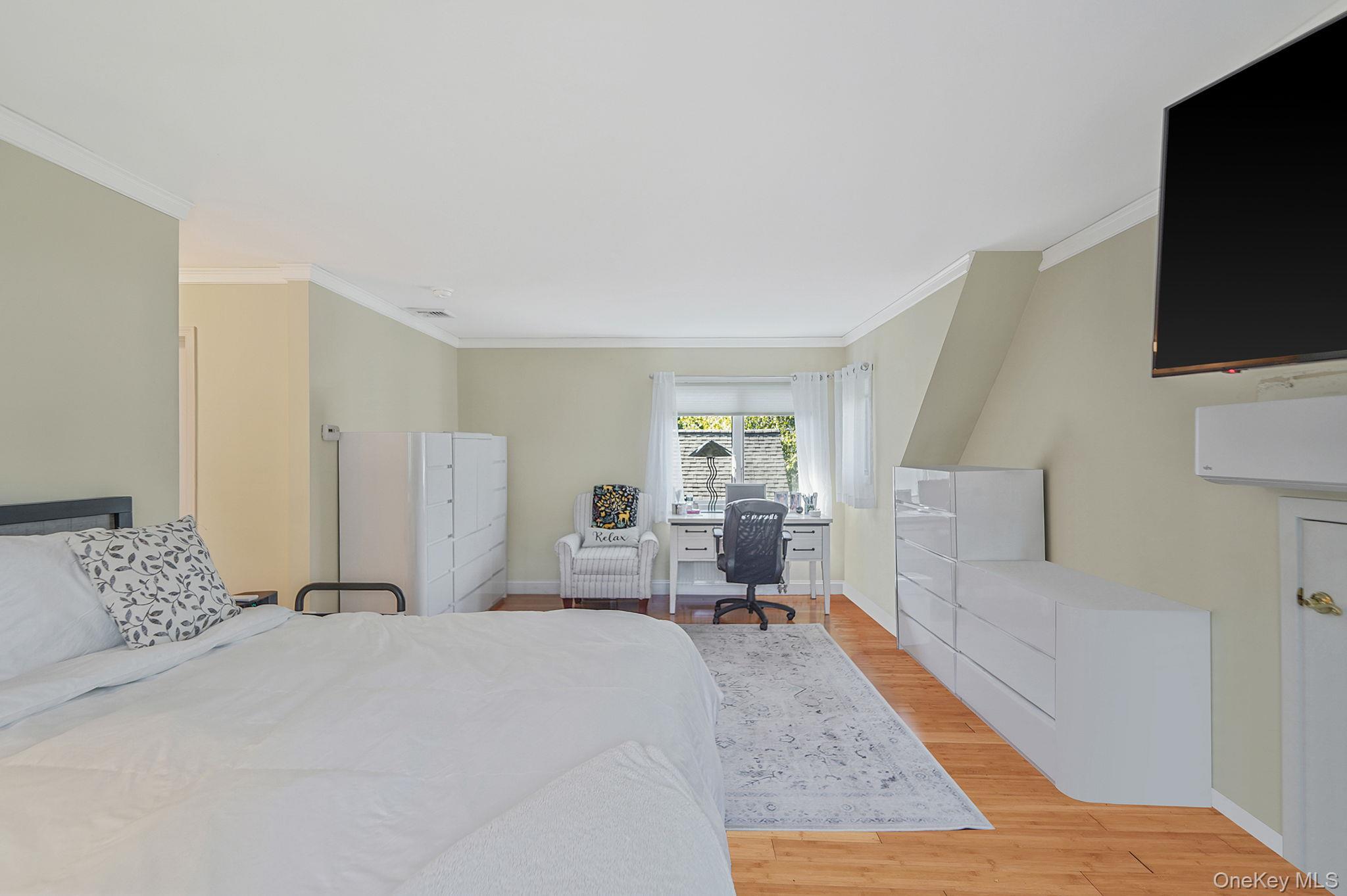 Single Family Seacove Lane  Suffolk County, NY 11901, MLS-1034035-33