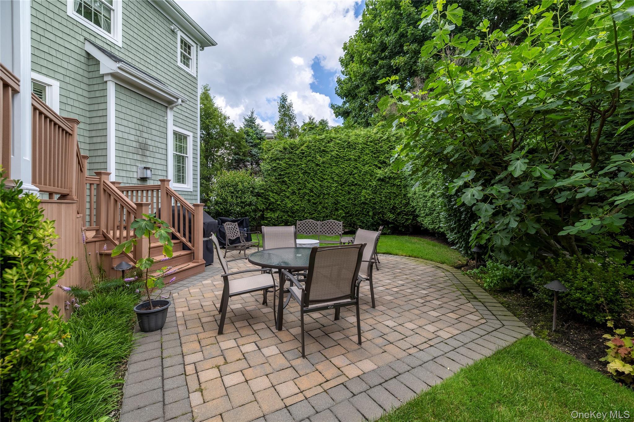 Single Family Shoreham Road Nassau County, NY 11758, MLS-1034054-21