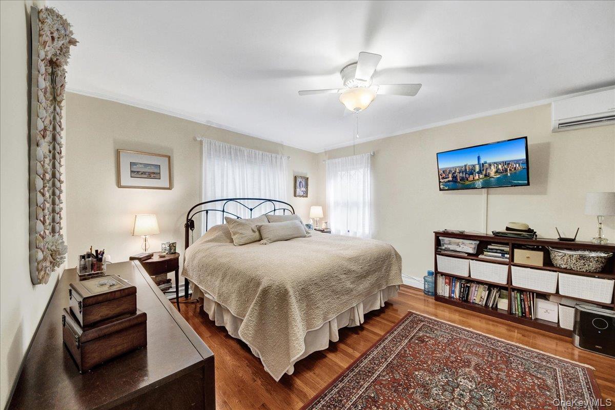 Single Family Tenbroeck Avenue Bronx, NY 10461, MLS-1034068-12