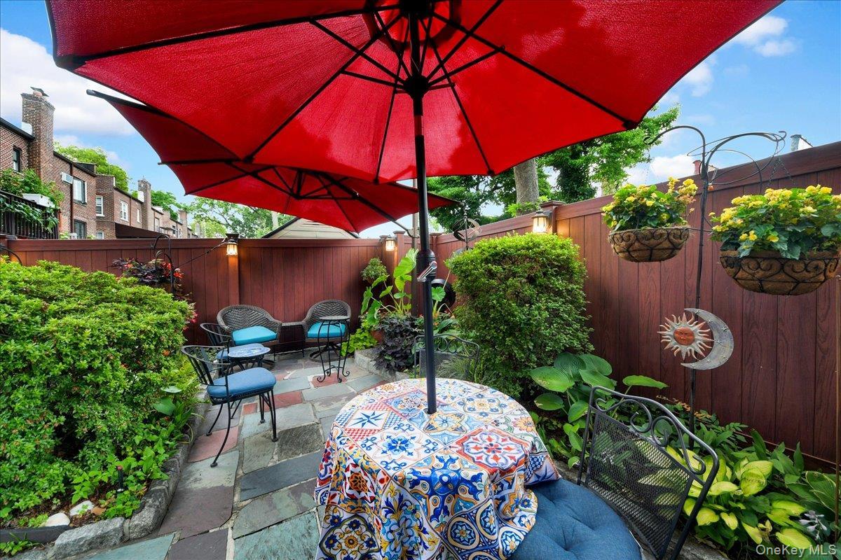 Single Family Tenbroeck Avenue Bronx, NY 10461, MLS-1034068-18