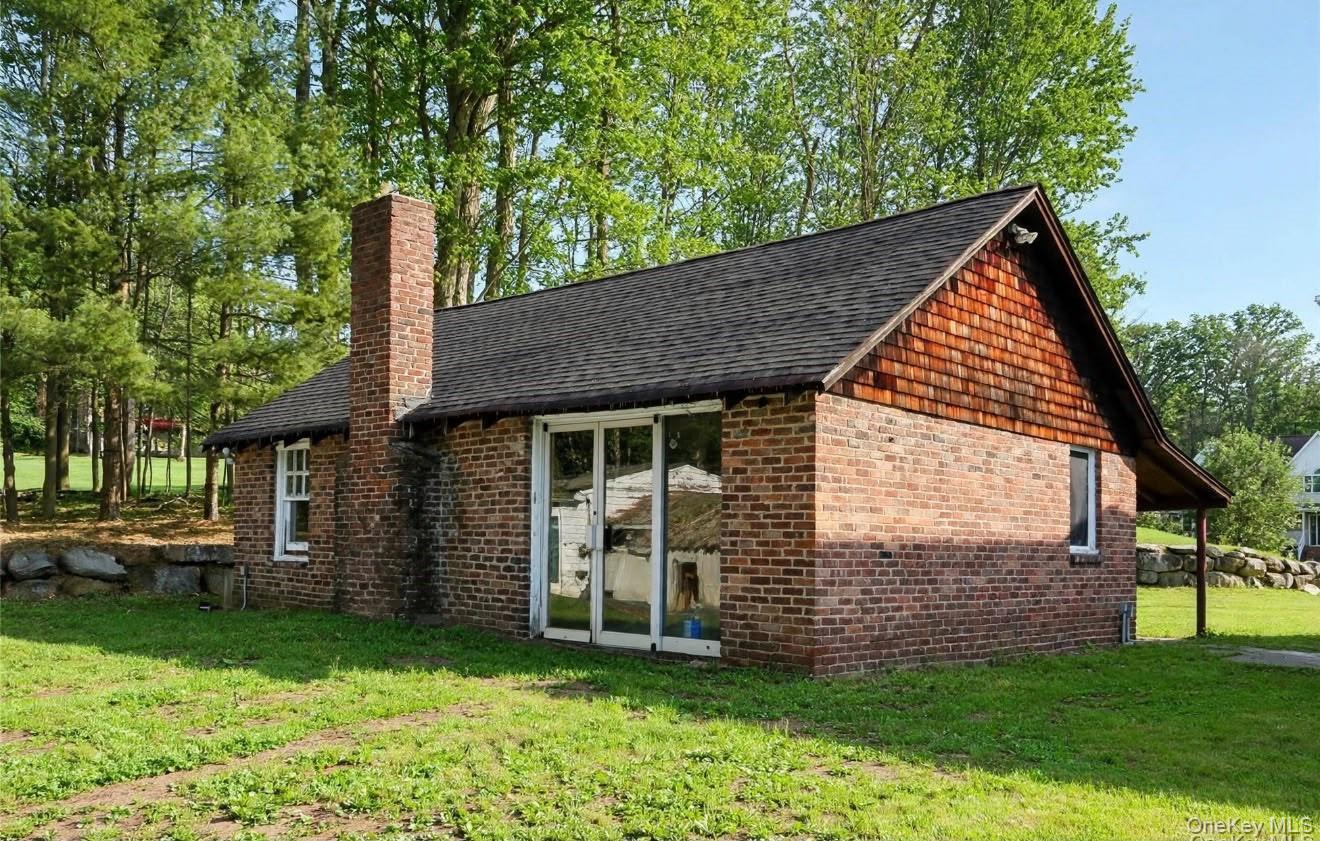 Single Family Klingher Court Rockland County, NY 10970, MLS-1034102-2