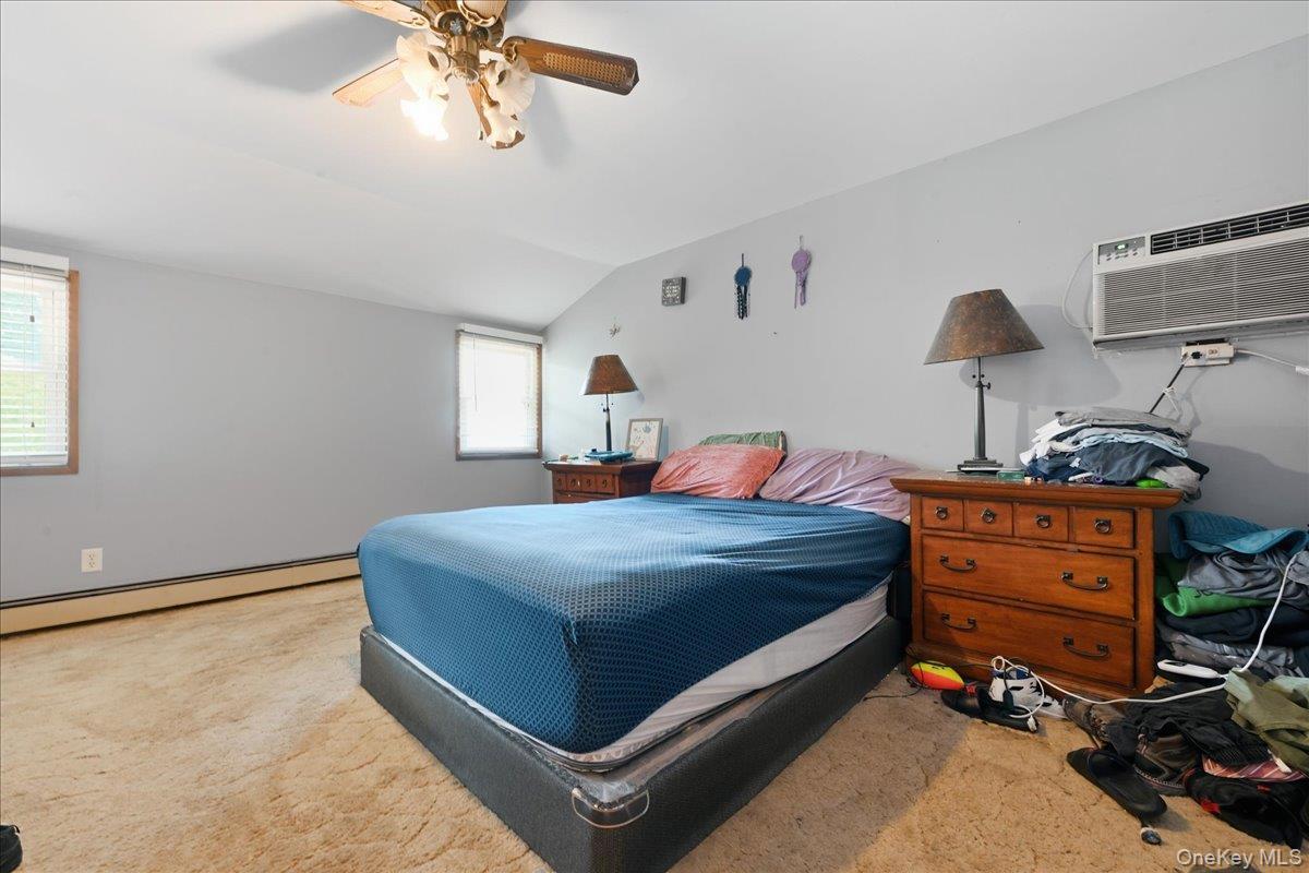 Single Family Bridle Lane Nassau County, NY 11801, MLS-1034110-15