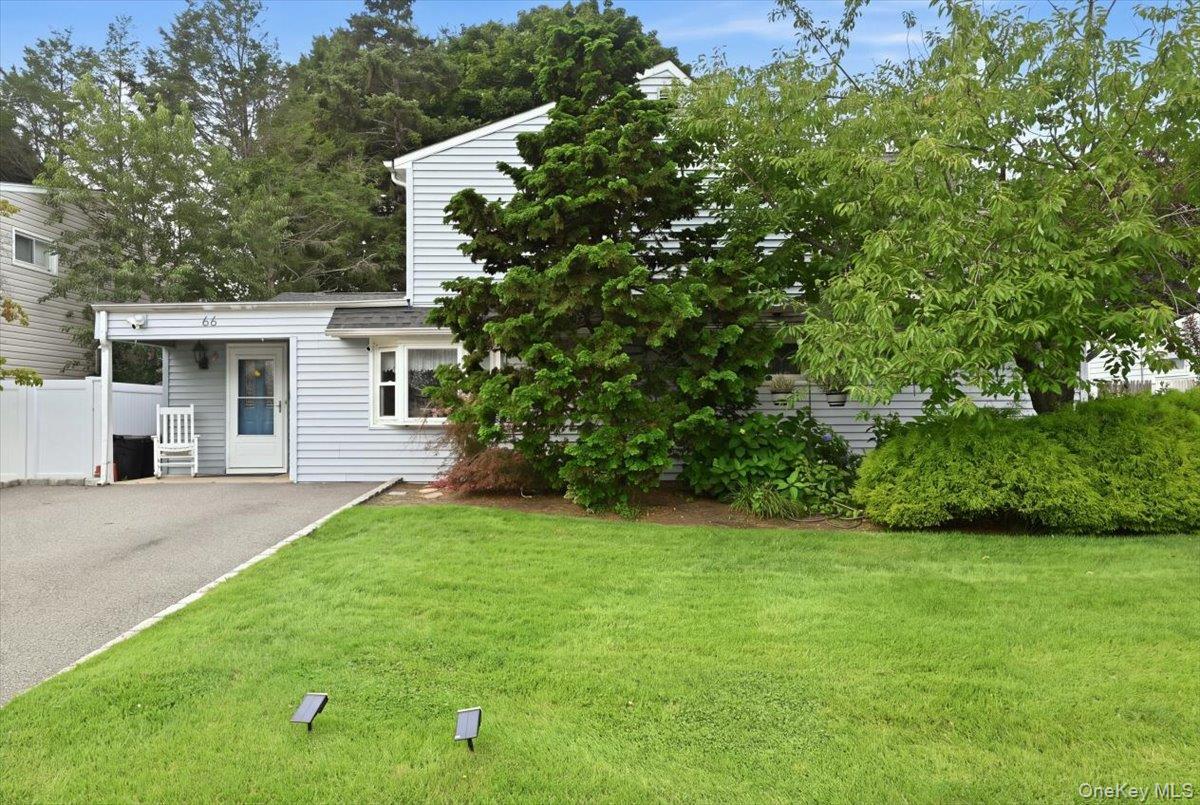 Single Family Bridle Lane Nassau County, NY 11801, MLS-1034110-2