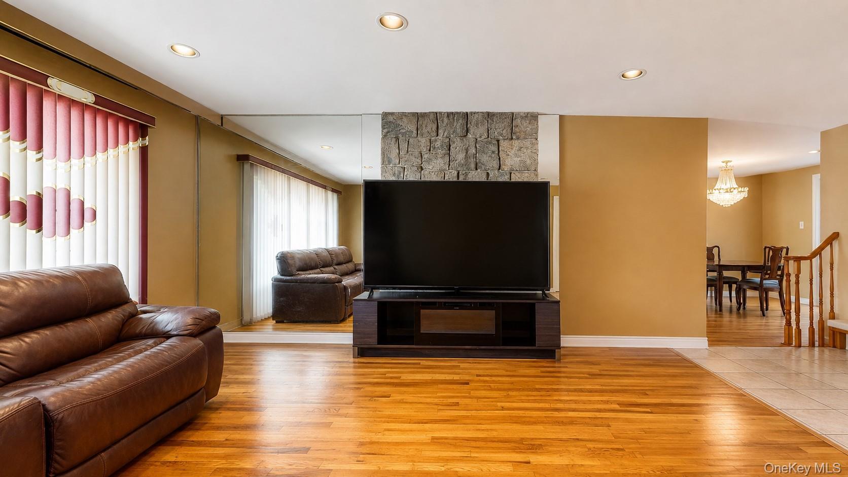 Single Family W Valley Stream Boulevard Nassau County, NY 11580, MLS-1034122-10