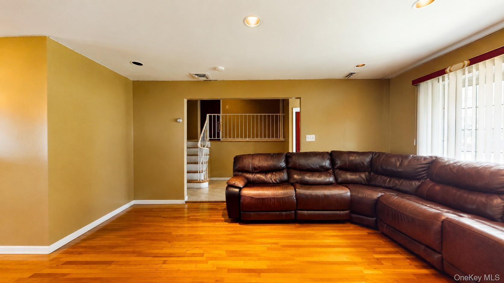 Single Family W Valley Stream Boulevard Nassau County, NY 11580, MLS-1034122-12