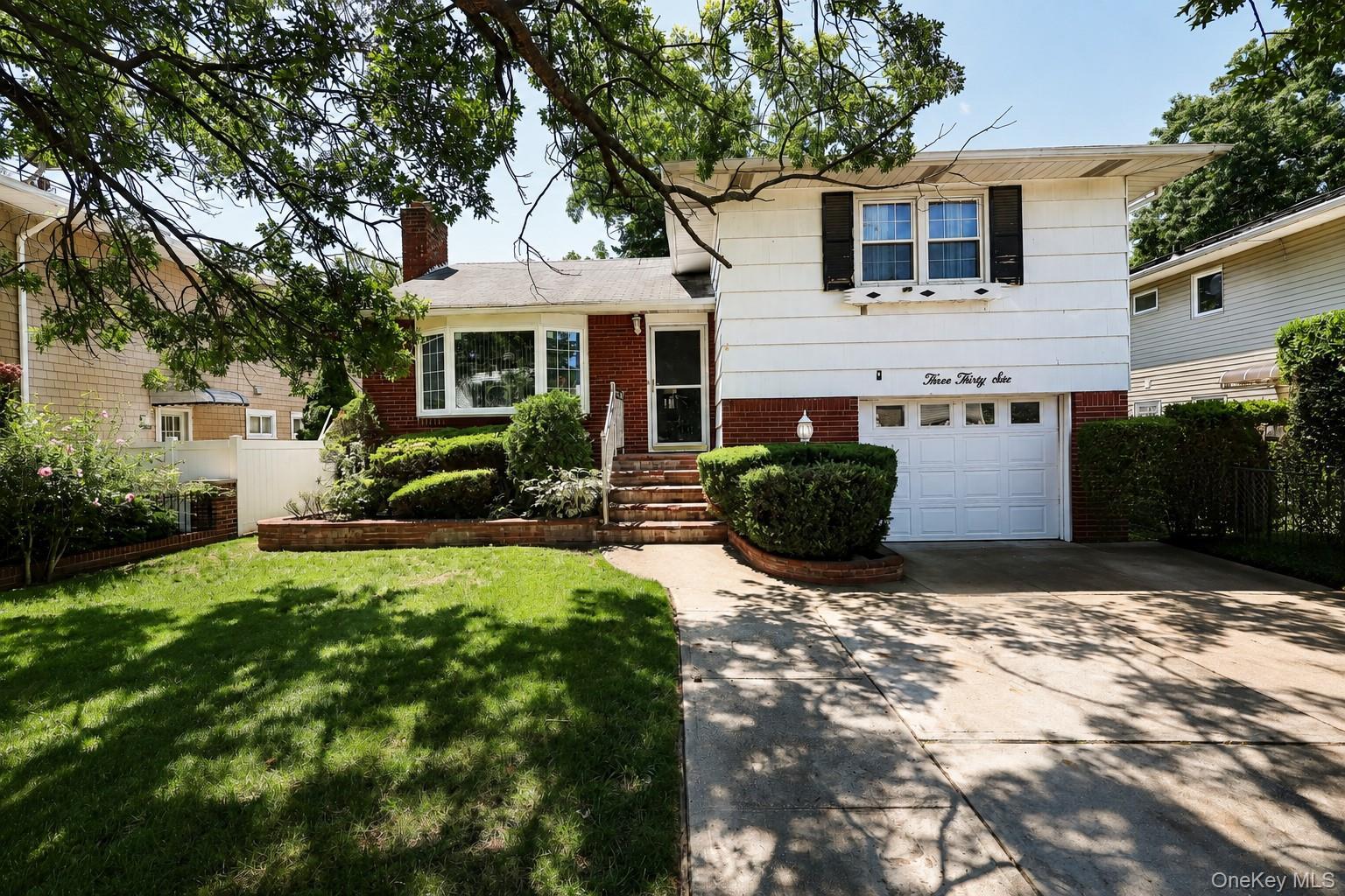 Single Family W Valley Stream Boulevard Nassau County, NY 11580, MLS-1034122-5