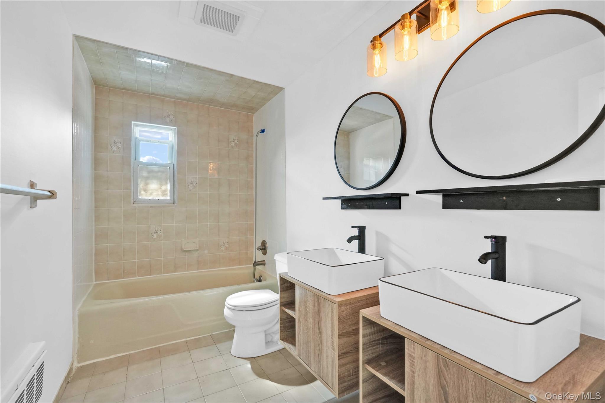 Single Family Main Street Queens, NY 11367, MLS-1034124-14