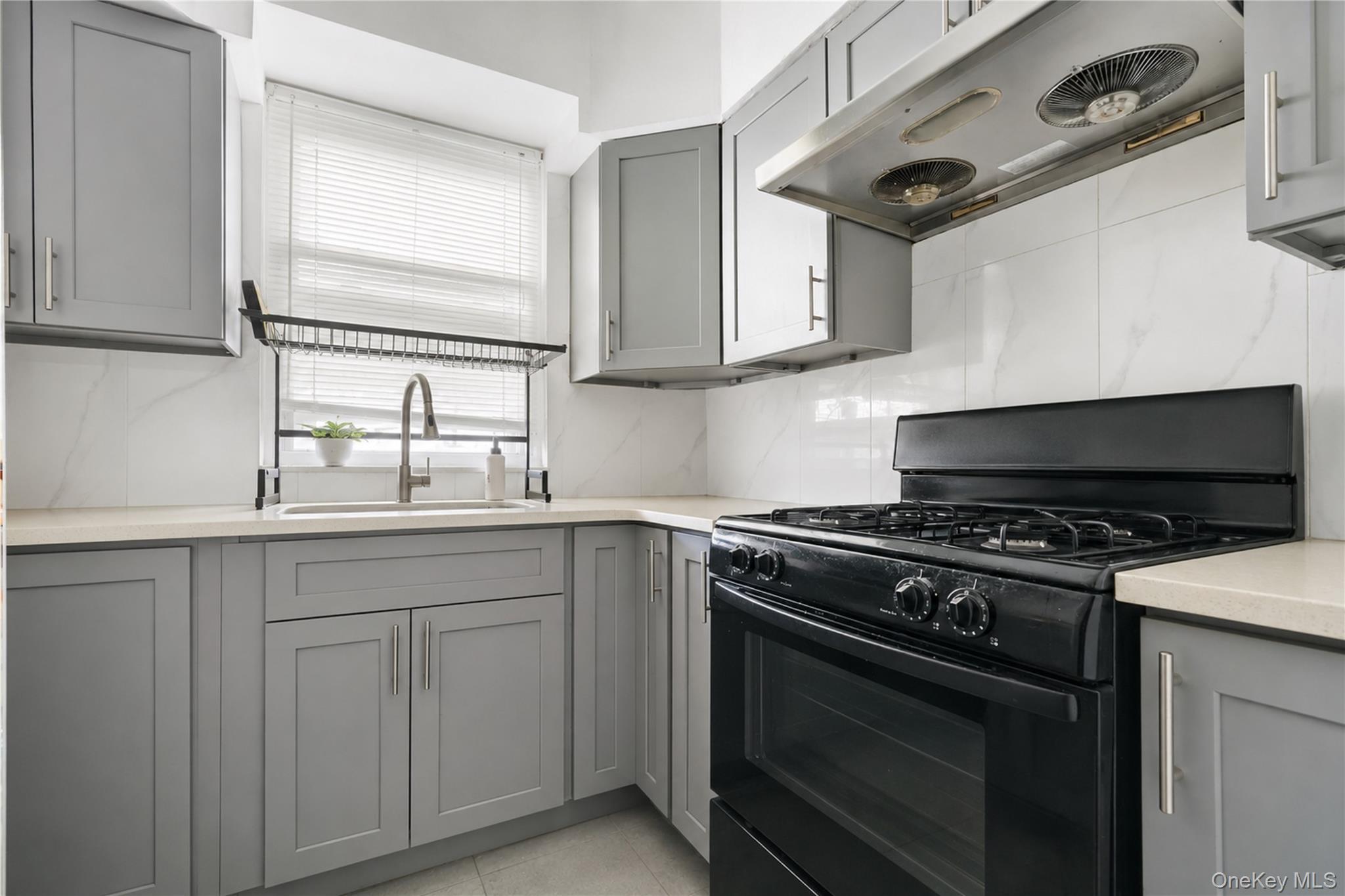 Single Family Main Street Queens, NY 11367, MLS-1034124-3
