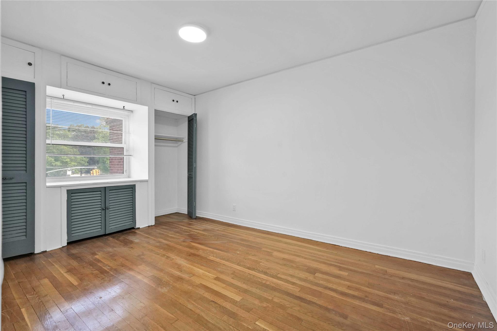 Single Family Main Street Queens, NY 11367, MLS-1034124-9