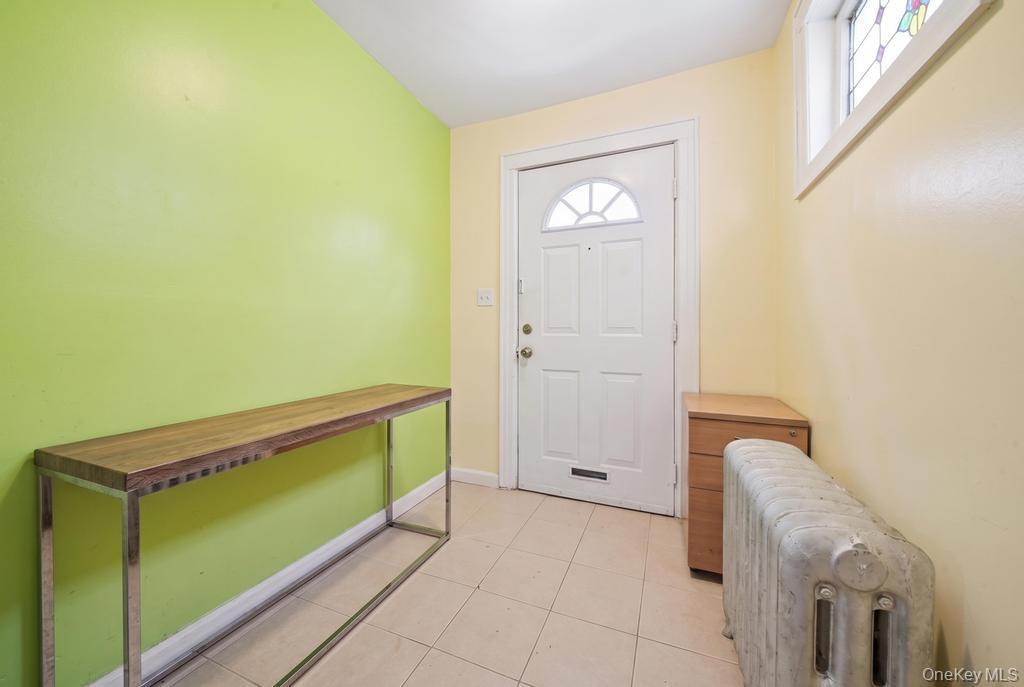 Single Family 197th Street  Queens, NY 11412, MLS-1034126-2