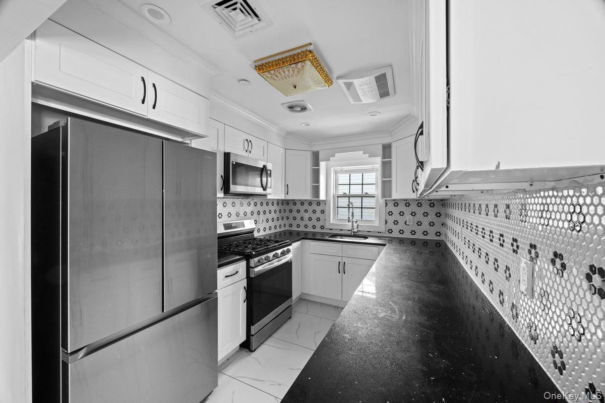 Single Family 142 Street Queens, NY 11436, MLS-1034130-17
