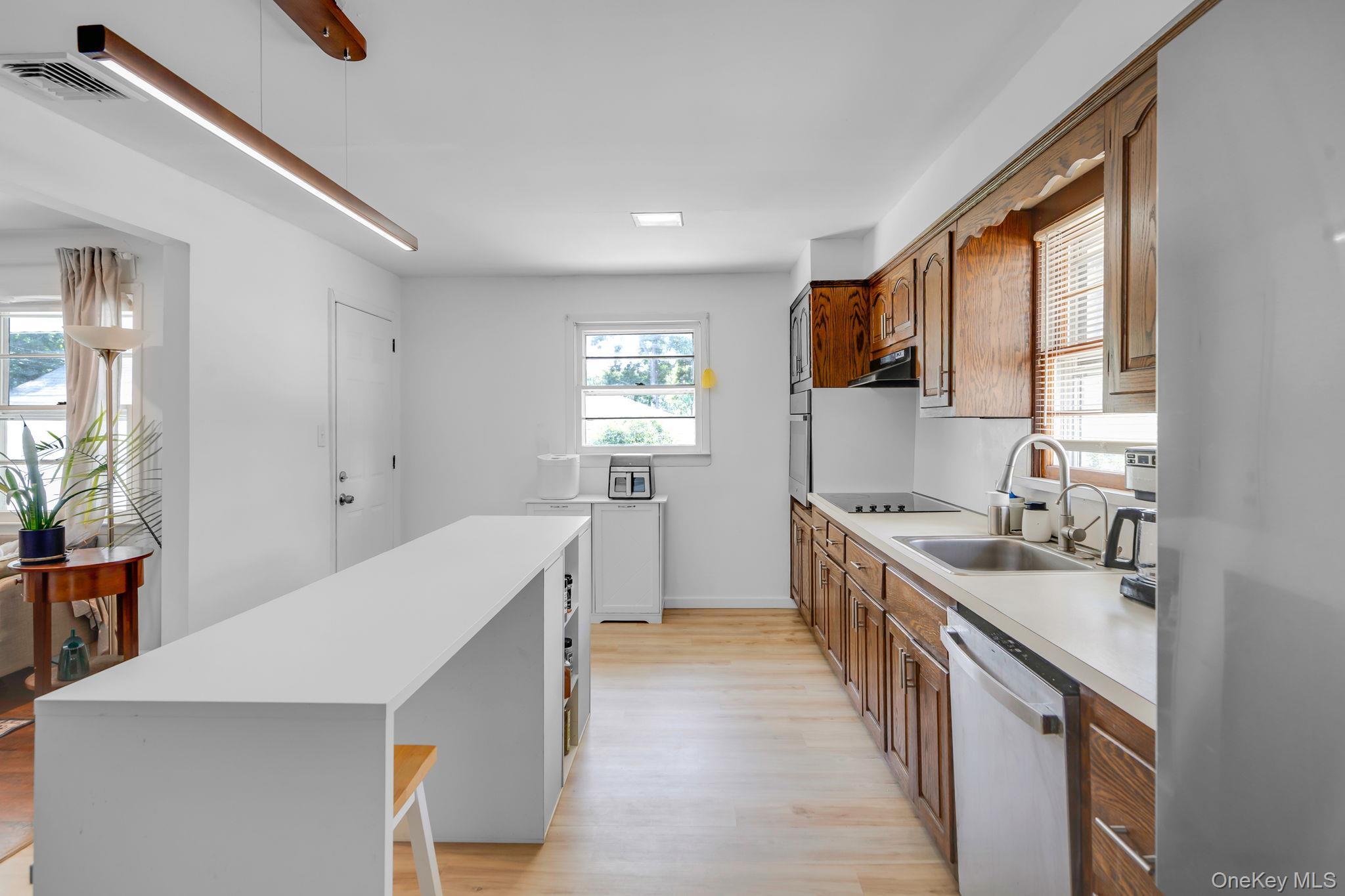 Single Family Oceanview Avenue  Suffolk County, NY 11738, MLS-1034155-12