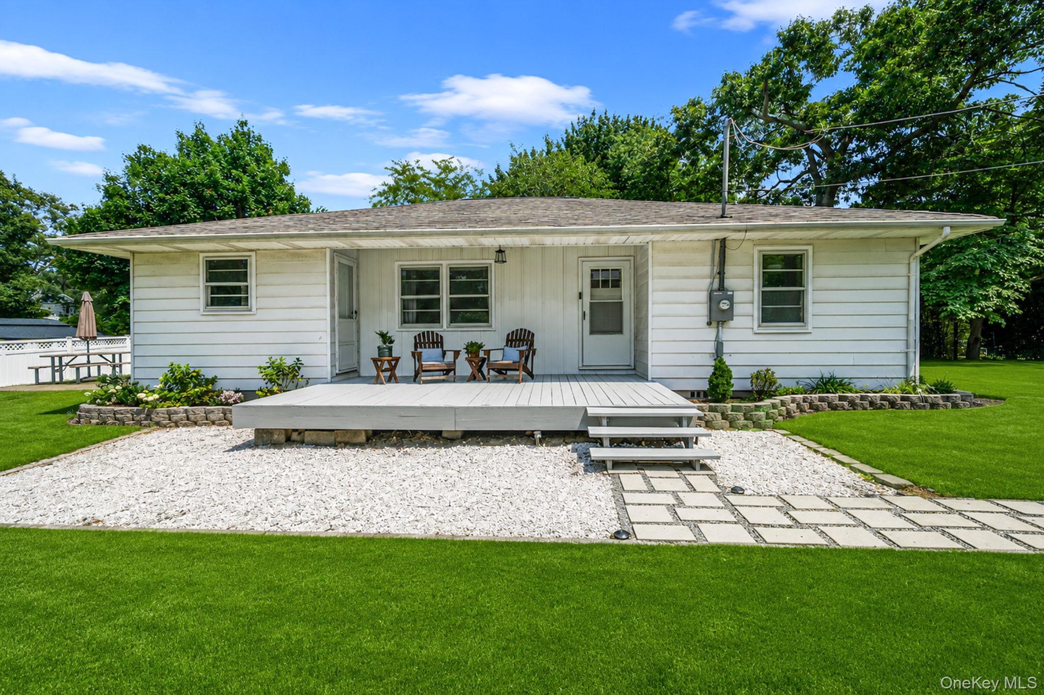 Single Family Oceanview Avenue  Suffolk County, NY 11738, MLS-1034155-4
