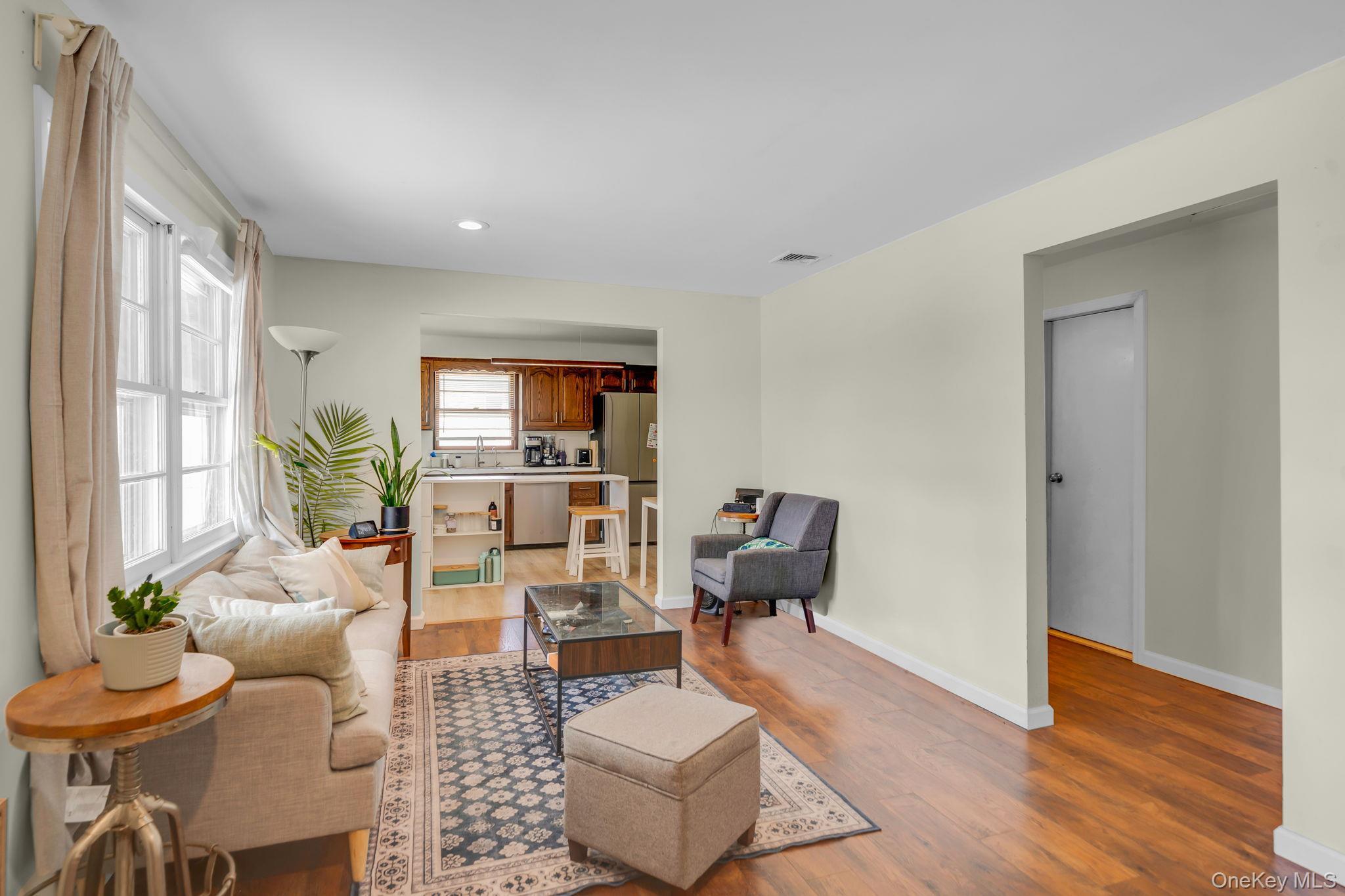 Single Family Oceanview Avenue  Suffolk County, NY 11738, MLS-1034155-8