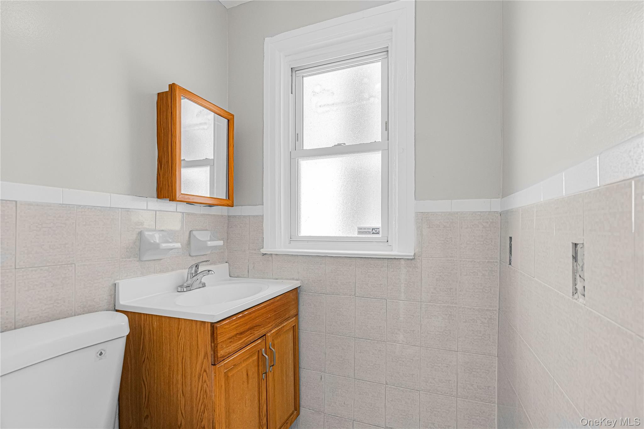 Single Family 102nd Avenue  Queens, NY 11416, MLS-1034162-10