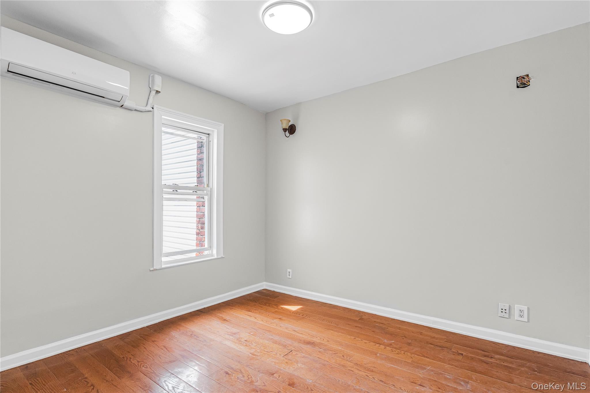 Single Family 102nd Avenue  Queens, NY 11416, MLS-1034162-13