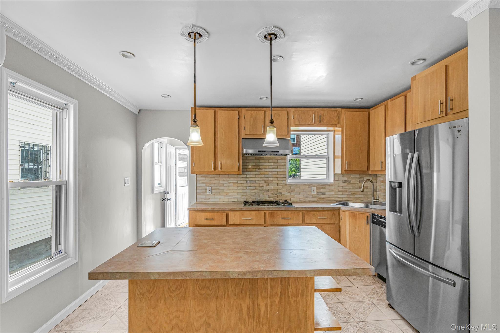 Single Family 102nd Avenue  Queens, NY 11416, MLS-1034162-4