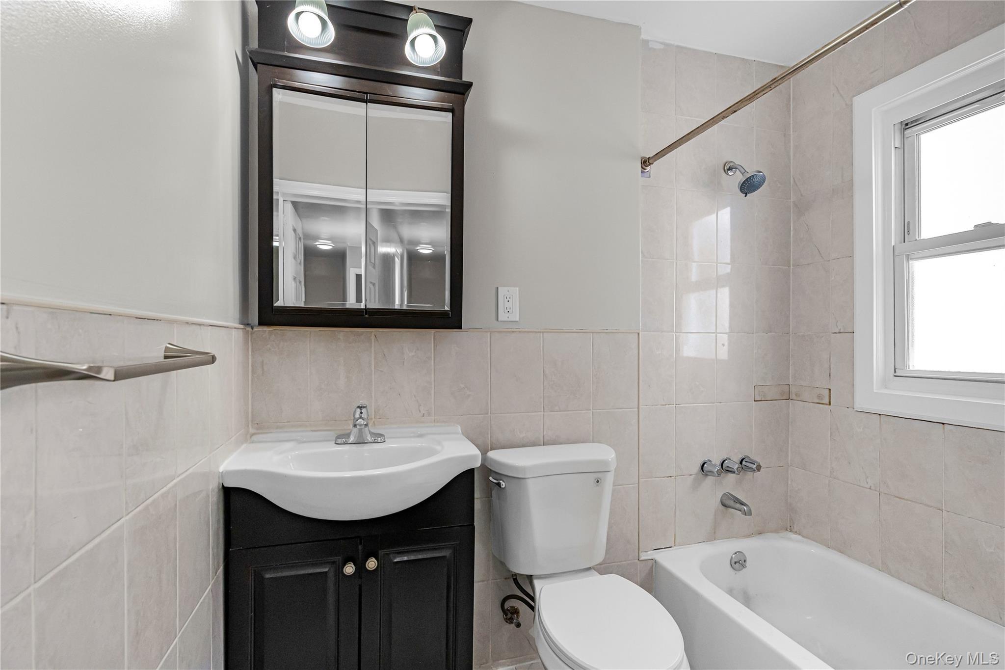 Single Family 102nd Avenue  Queens, NY 11416, MLS-1034162-9