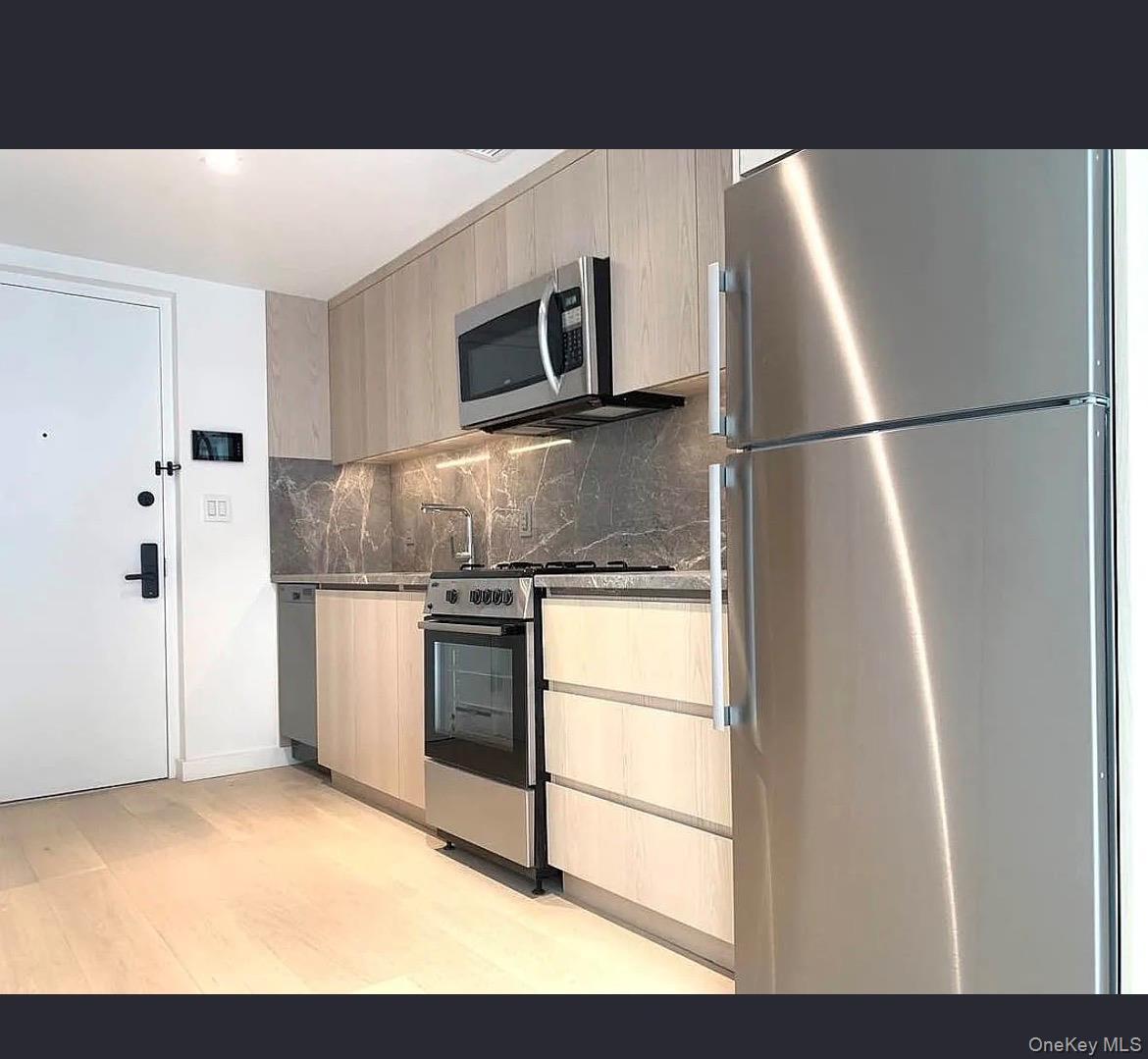 Apartment Ocean Avenue  Brooklyn, NY 11226, MLS-1034193-5