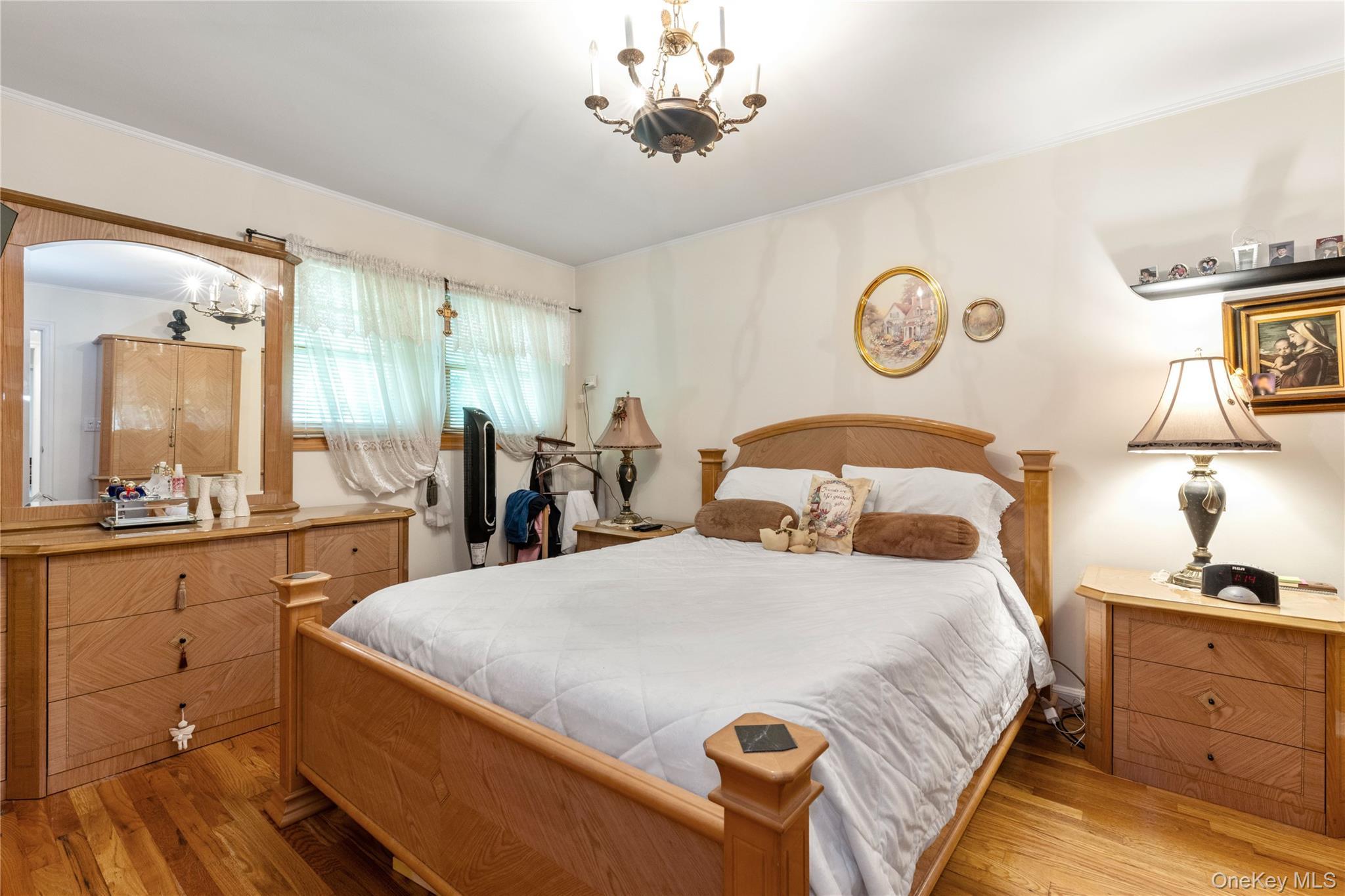 Single Family 196th Place  Queens, NY 11366, MLS-1034194-15