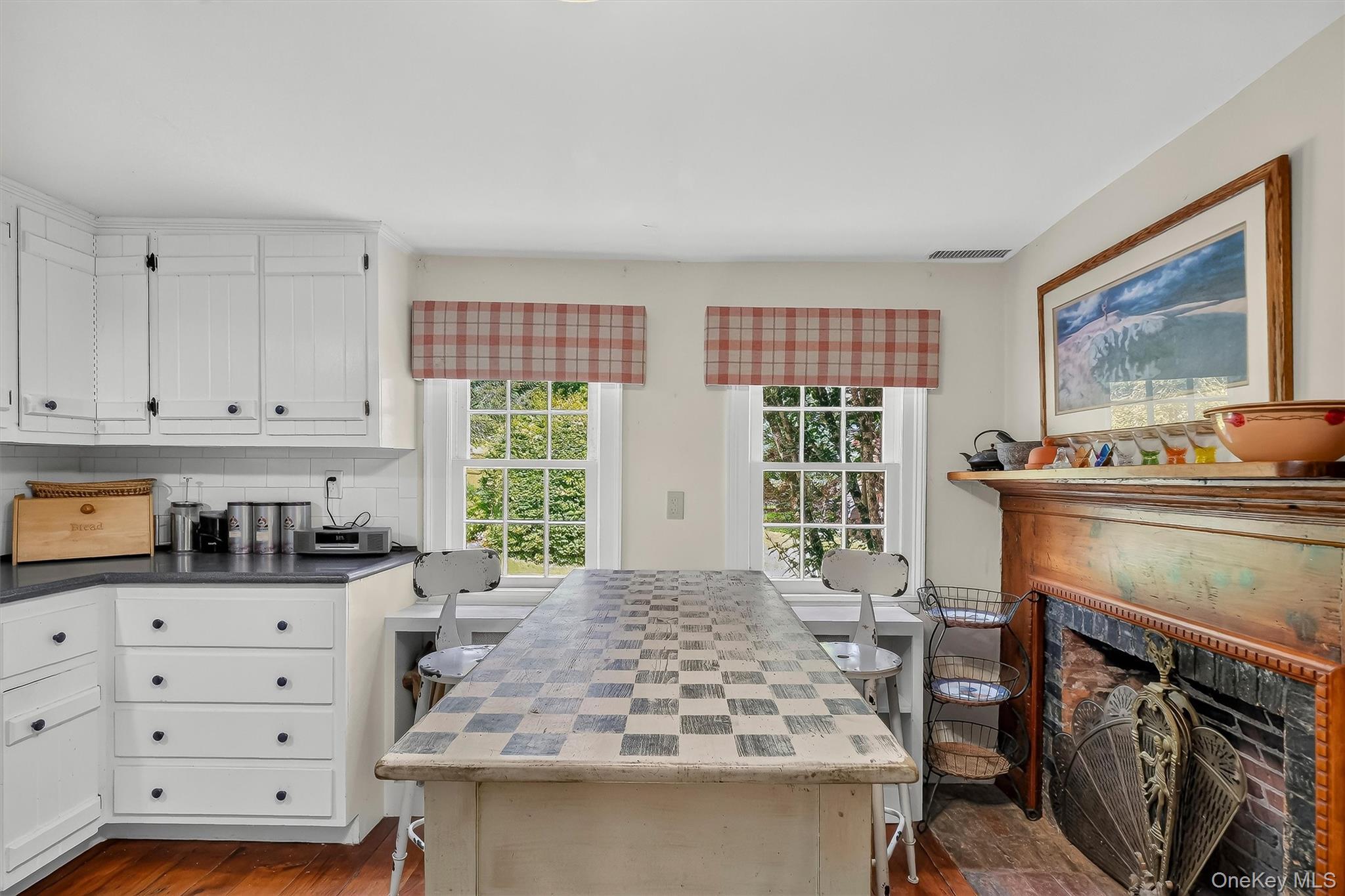 Single Family Inningwood Road  Westchester County, NY 10562, MLS-1034206-14