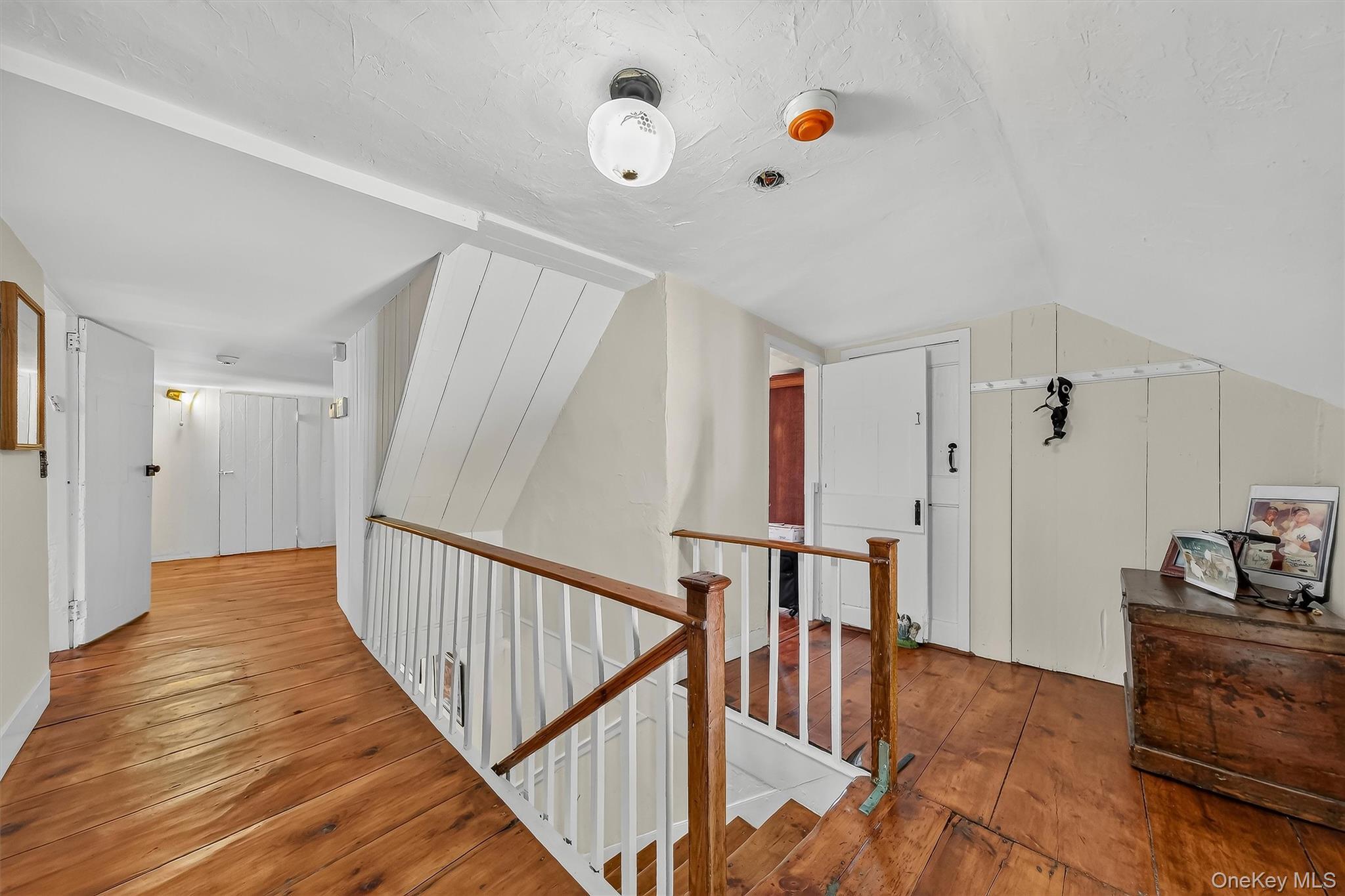 Single Family Inningwood Road  Westchester County, NY 10562, MLS-1034206-19