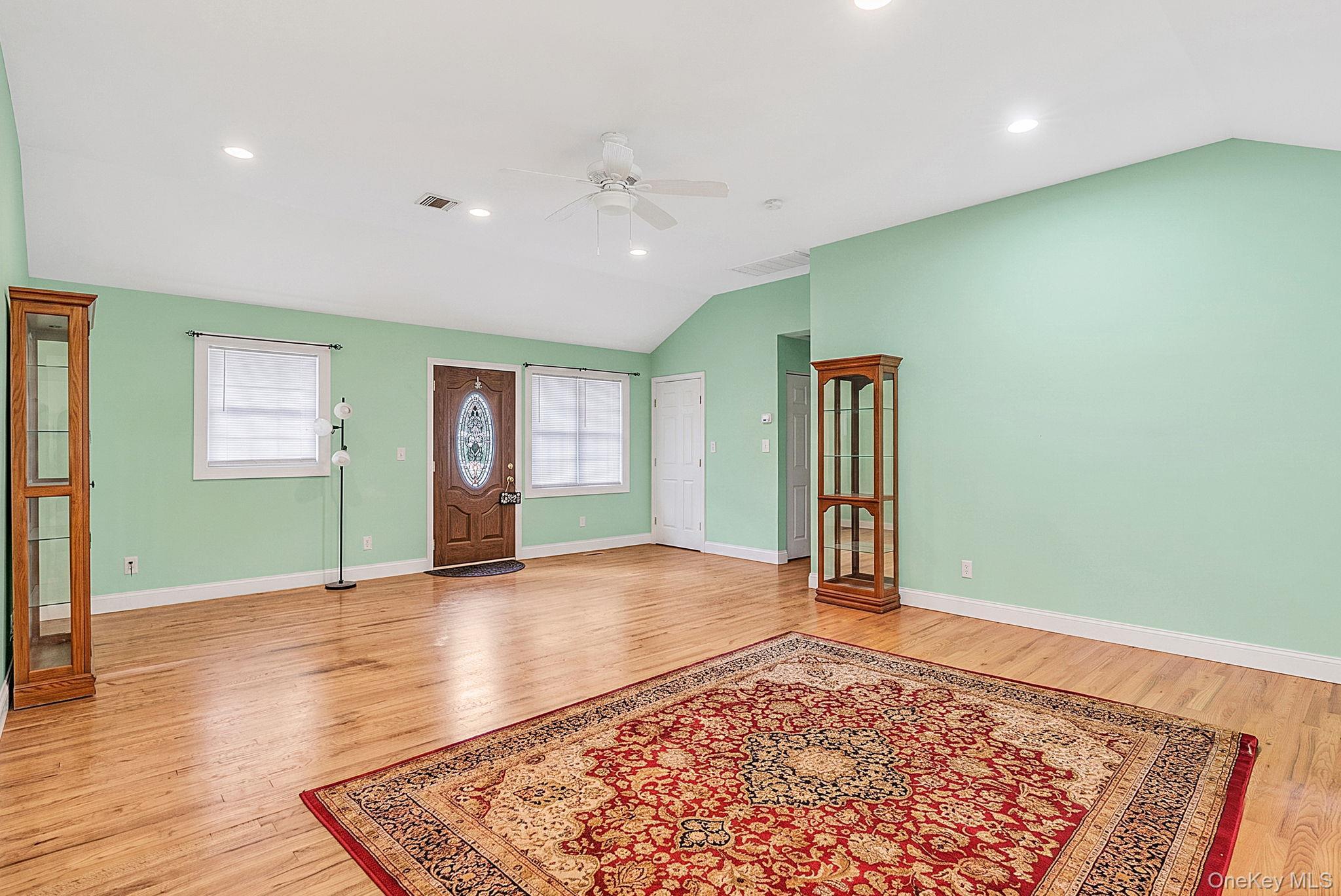 Single Family Wilstan Avenue Suffolk County, NY 11772, MLS-1034208-11