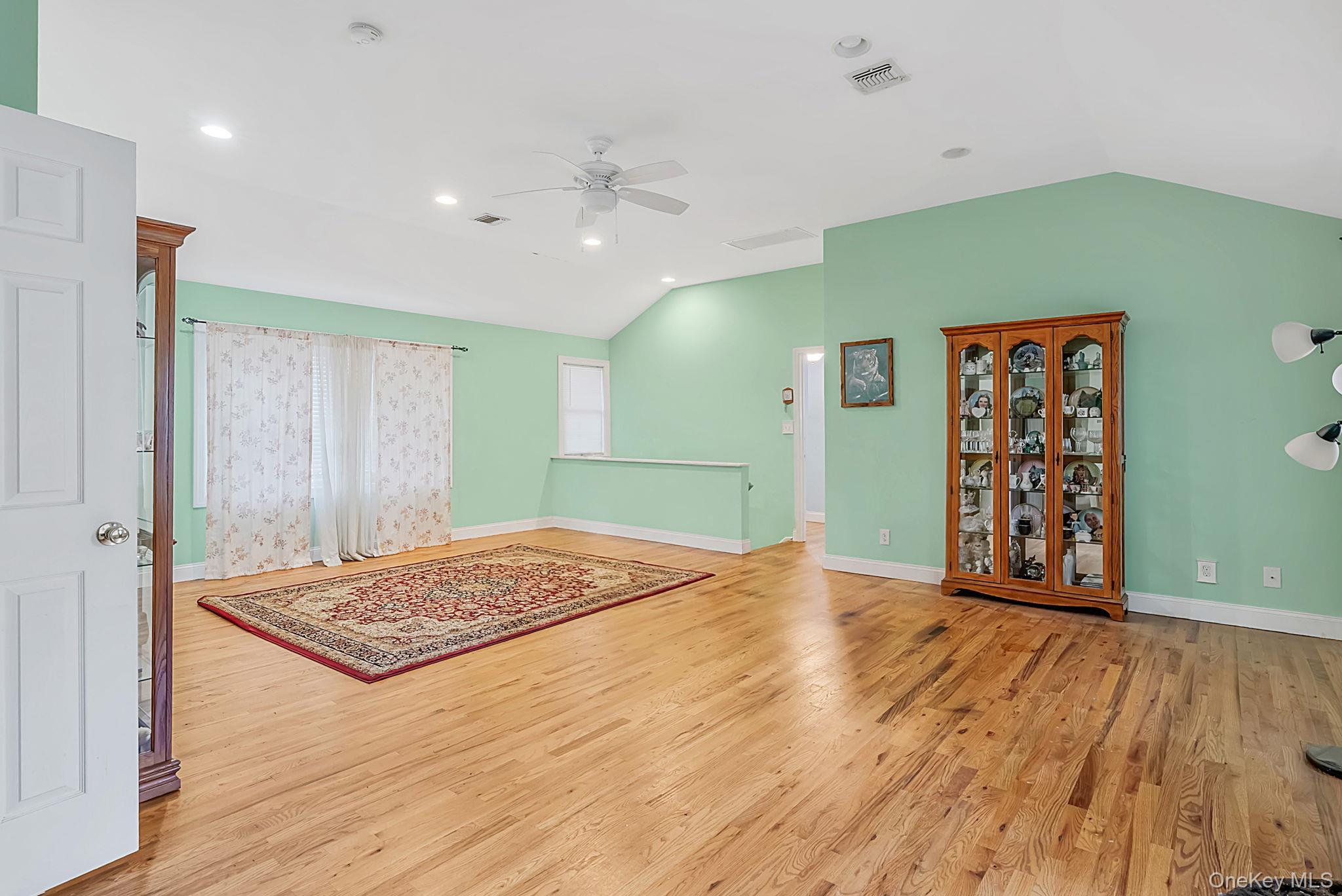 Single Family Wilstan Avenue Suffolk County, NY 11772, MLS-1034208-12