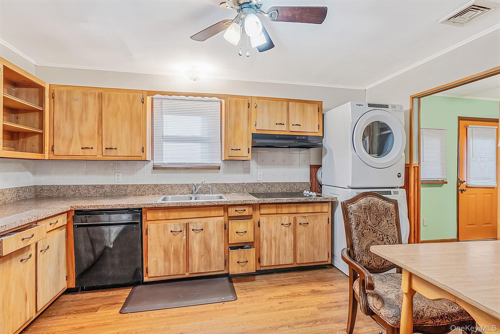 Single Family Wilstan Avenue Suffolk County, NY 11772, MLS-1034208-9