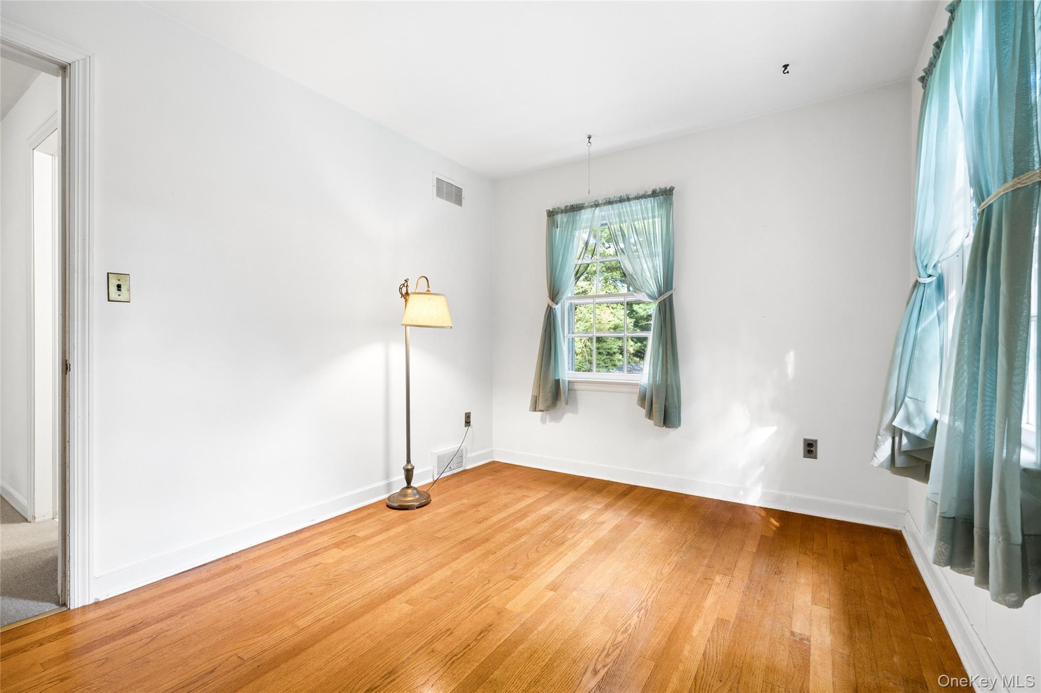 Single Family Briarwood Drive Rockland County, NY 10956, MLS-1034246-39