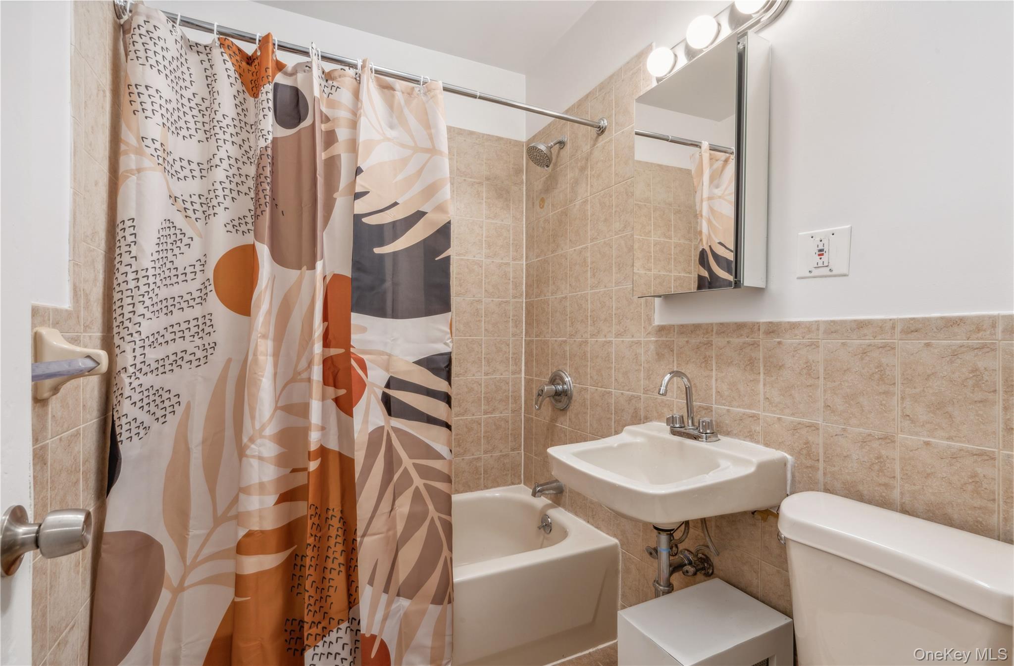 Single Family Gerard Avenue Bronx, NY 10452, MLS-1034261-12