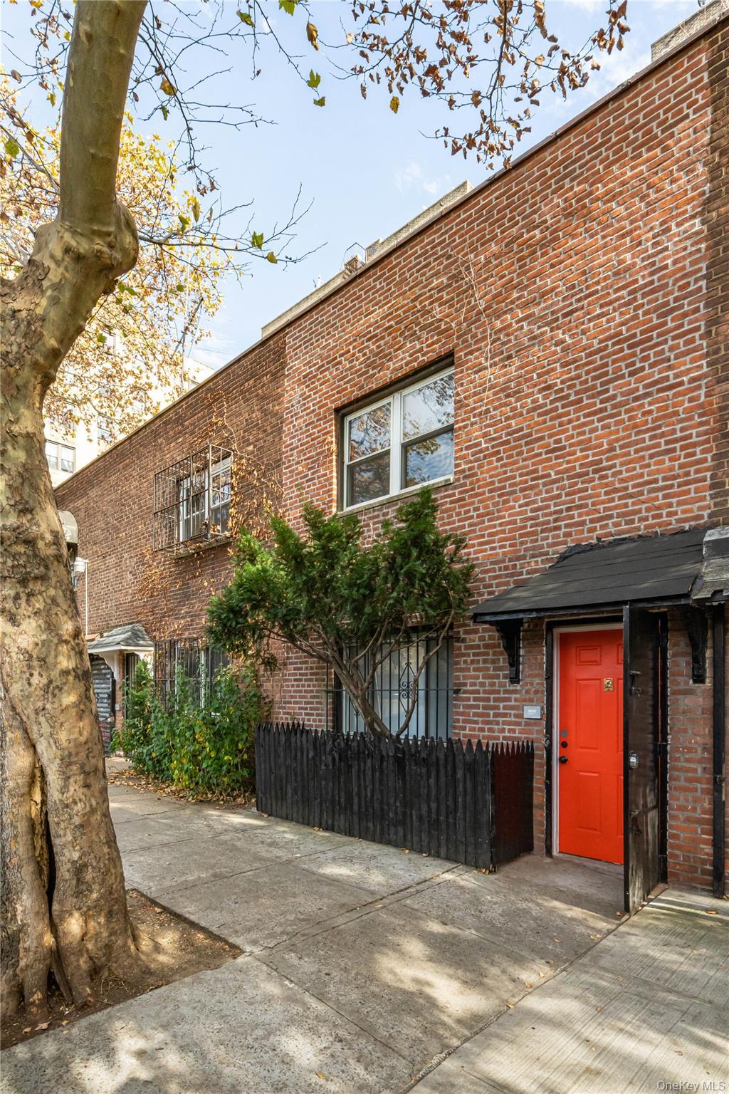 Single Family Gerard Avenue Bronx, NY 10452, MLS-1034261-16