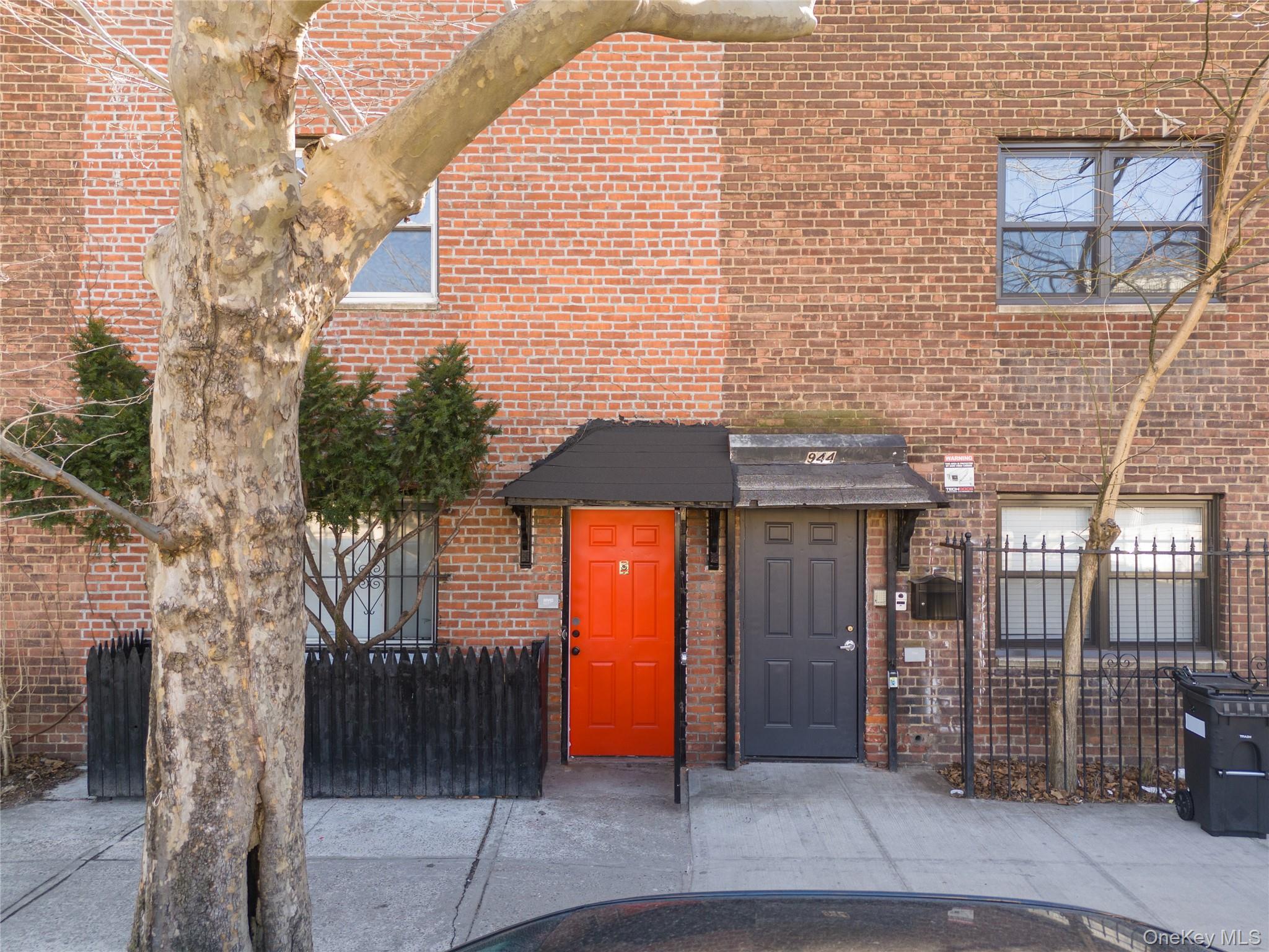 Single Family Gerard Avenue Bronx, NY 10452, MLS-1034261-17