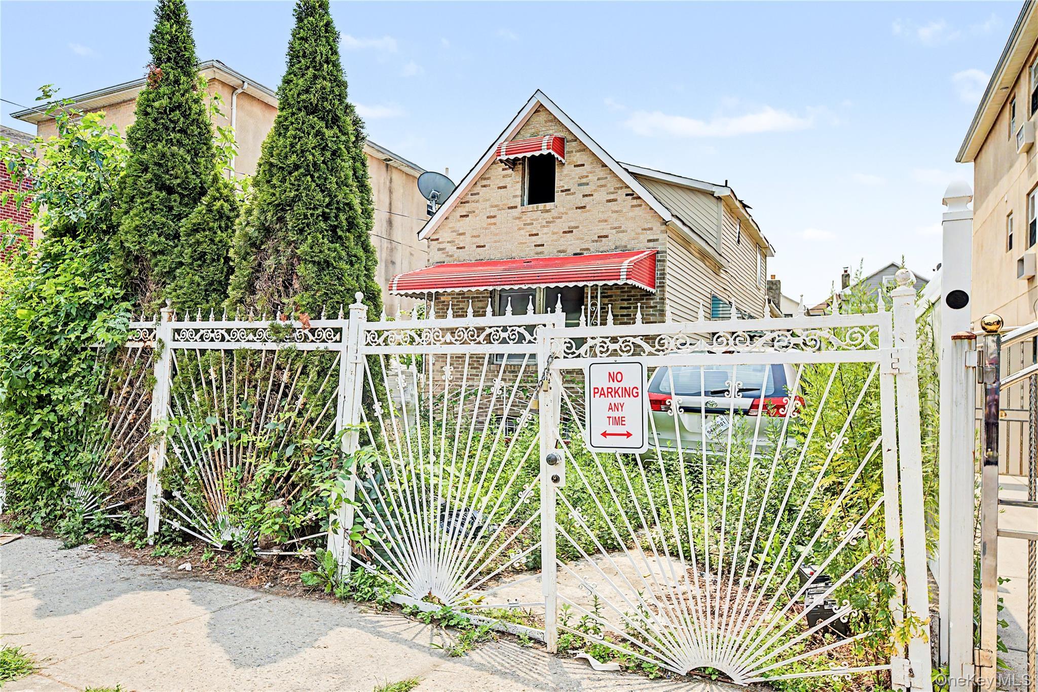 Single Family Bruner Avenue  Bronx, NY 10469, MLS-1034277-15