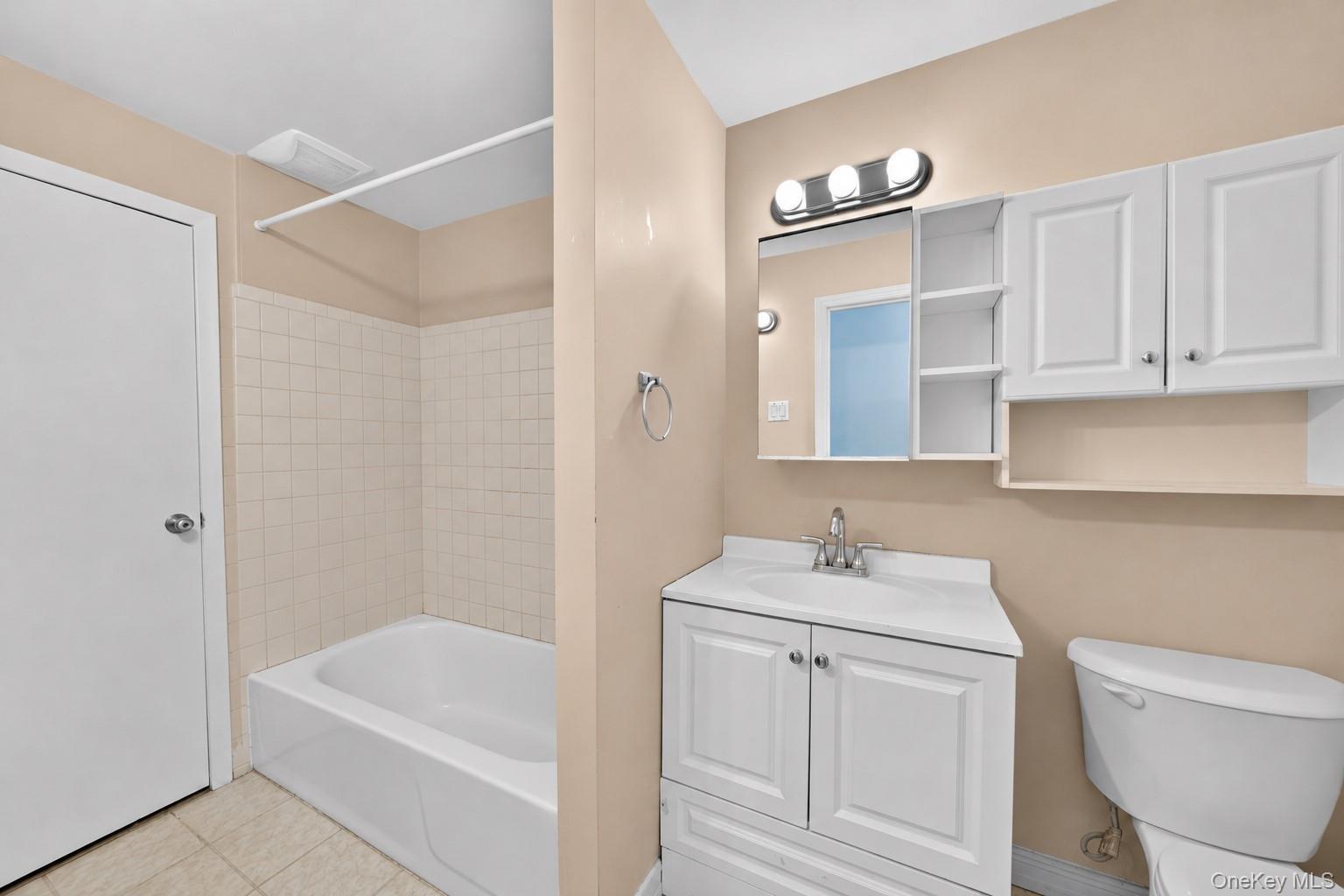 Single Family Park Lane S Queens, NY 11421, MLS-1034285-16