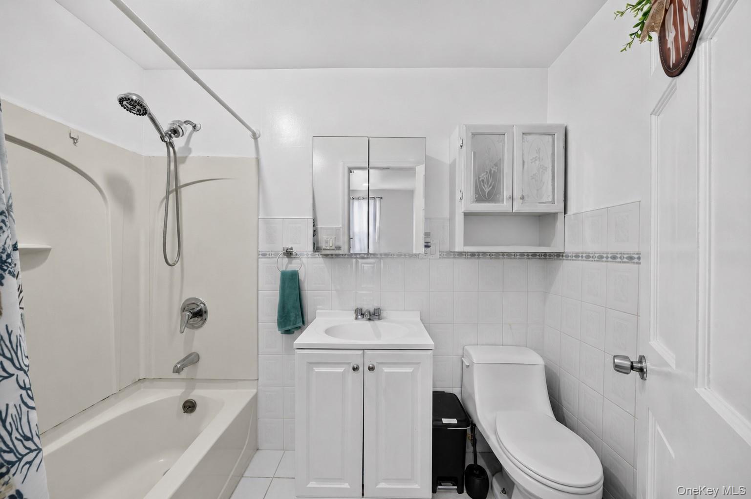 Single Family Park Lane S Queens, NY 11421, MLS-1034285-17