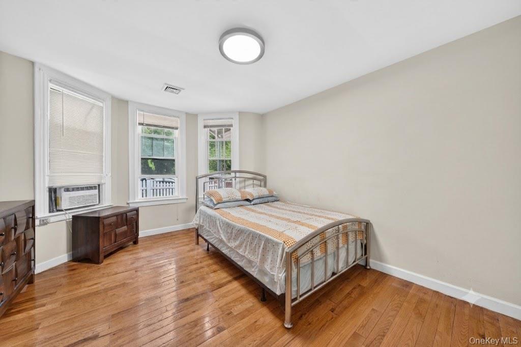 Single Family Park Lane S Queens, NY 11421, MLS-1034285-7