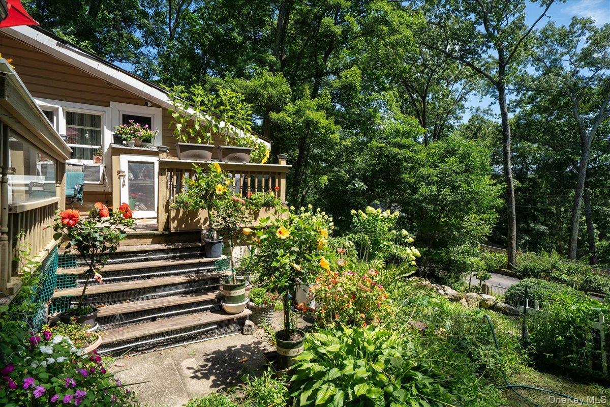 Single Family Deer Trail S Orange County, NY 10925, MLS-1034300-33