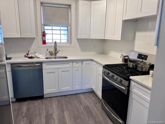 Single Family Esplanade Avenue Bronx, NY 10461, MLS-1034308-22