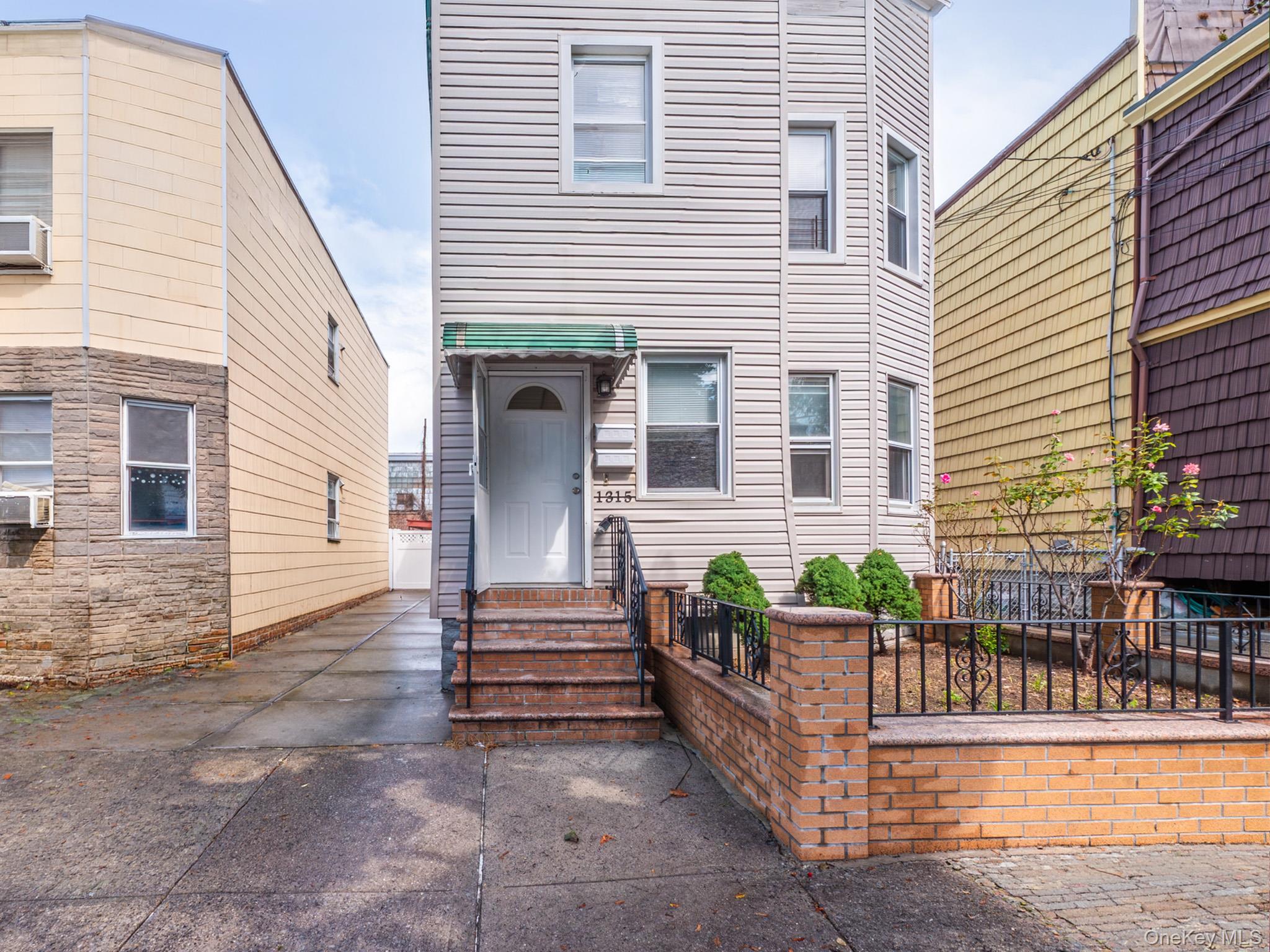Single Family 130th Street Queens, NY 11356, MLS-1034310-33