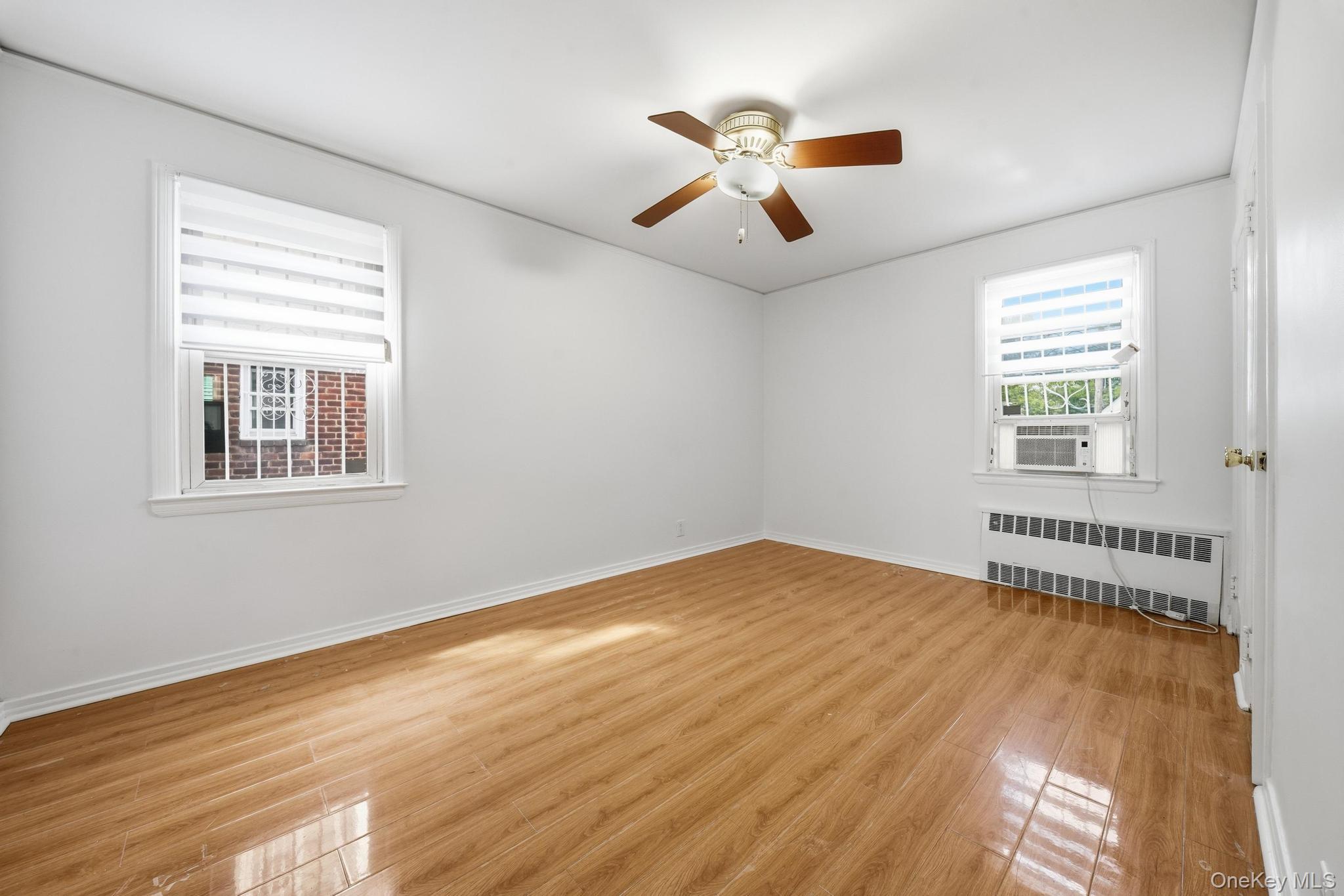 Single Family 187th Street Queens, NY 11365, MLS-1034337-10
