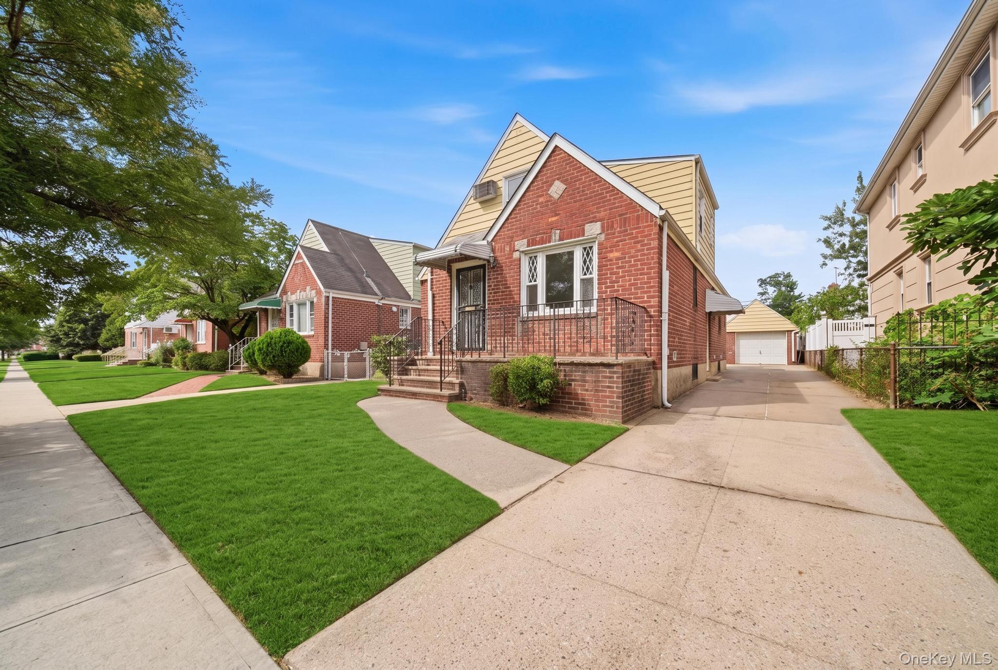 Single Family 187th Street Queens, NY 11365, MLS-1034337-2