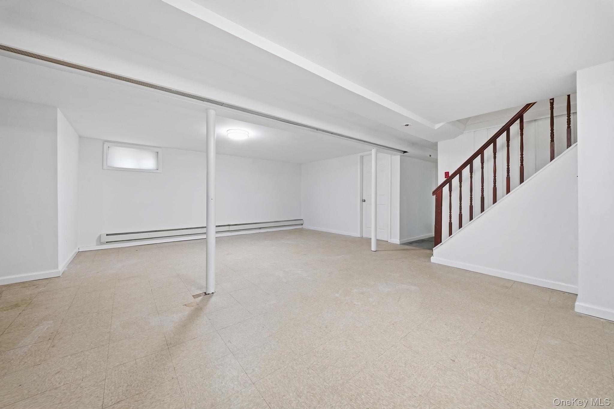 Single Family 187th Street Queens, NY 11365, MLS-1034337-21