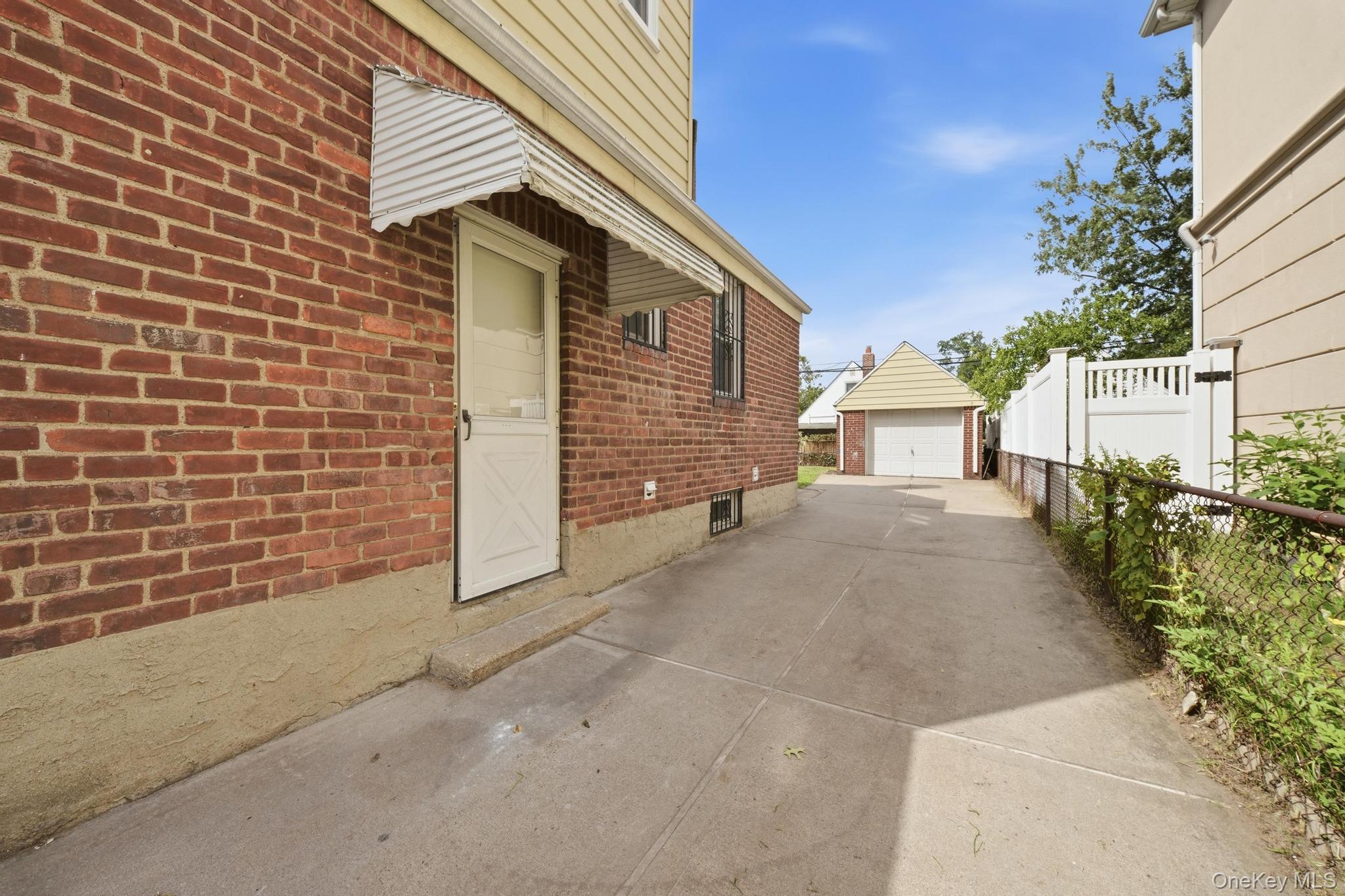 Single Family 187th Street Queens, NY 11365, MLS-1034337-26