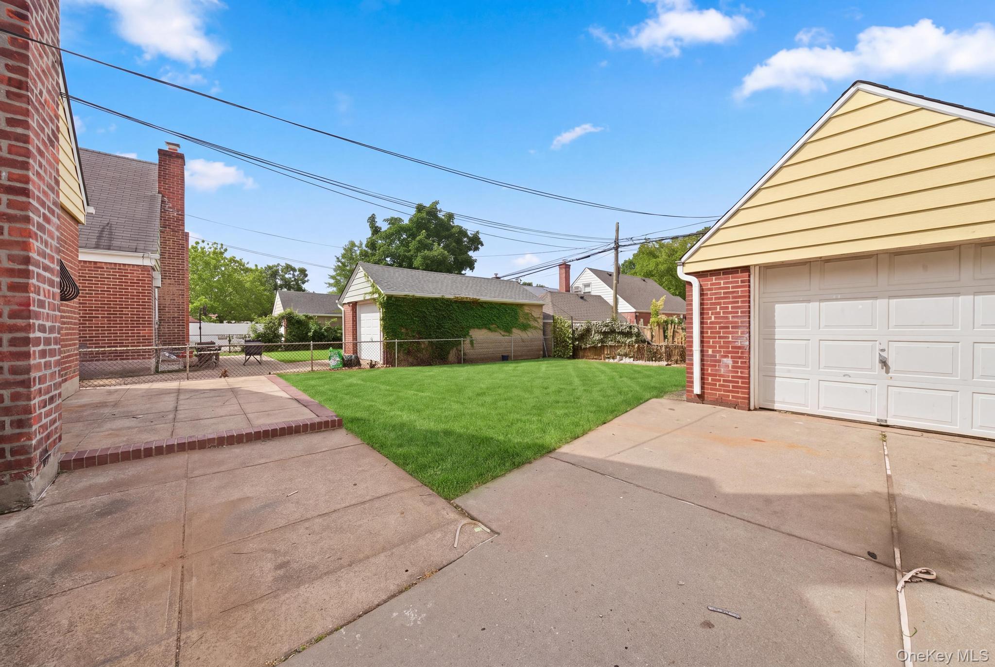 Single Family 187th Street Queens, NY 11365, MLS-1034337-28